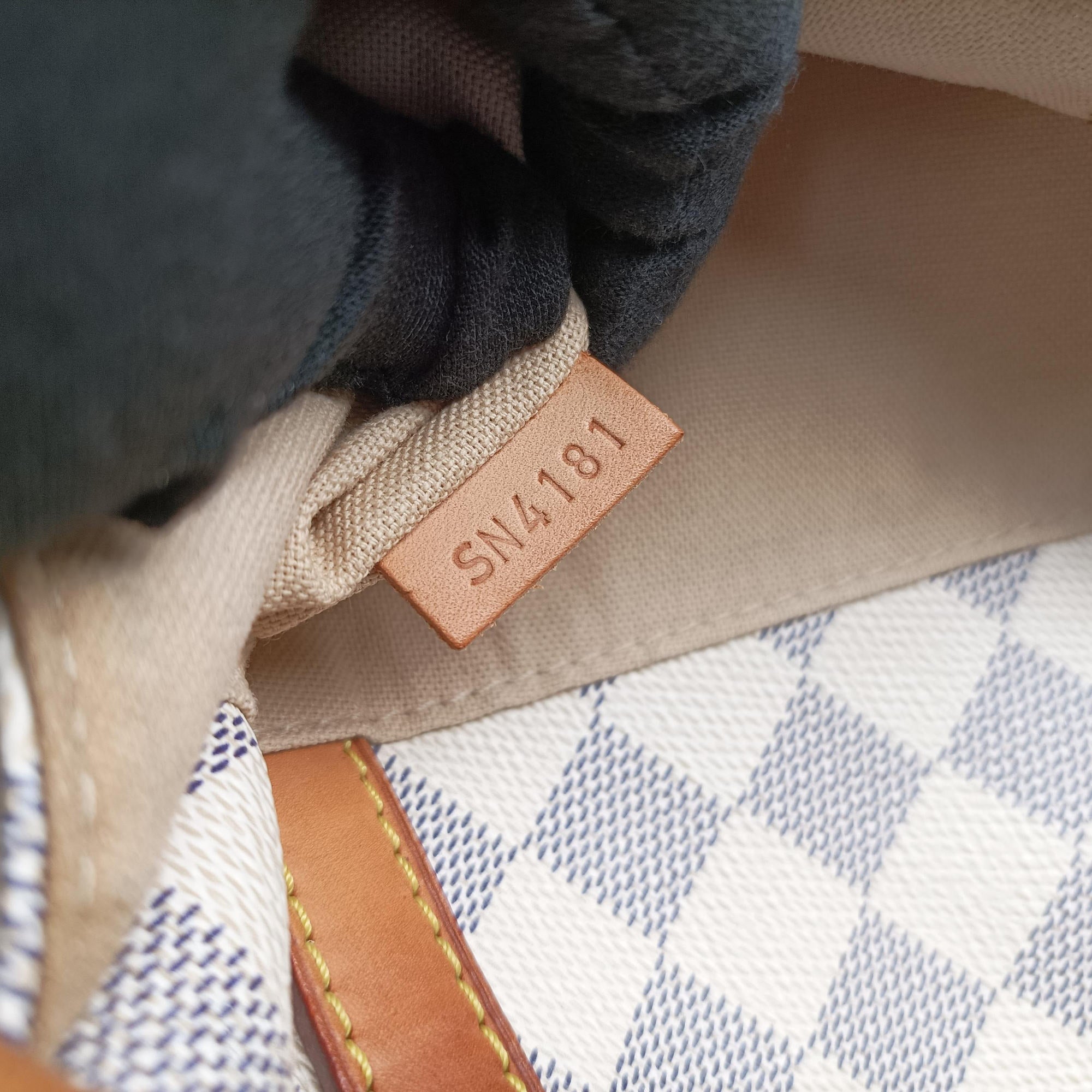 Figheri PM Azur Damier Canvas N41176 SN4181フィジェリPM アズール ダミエキャンバス N41176 SN4181