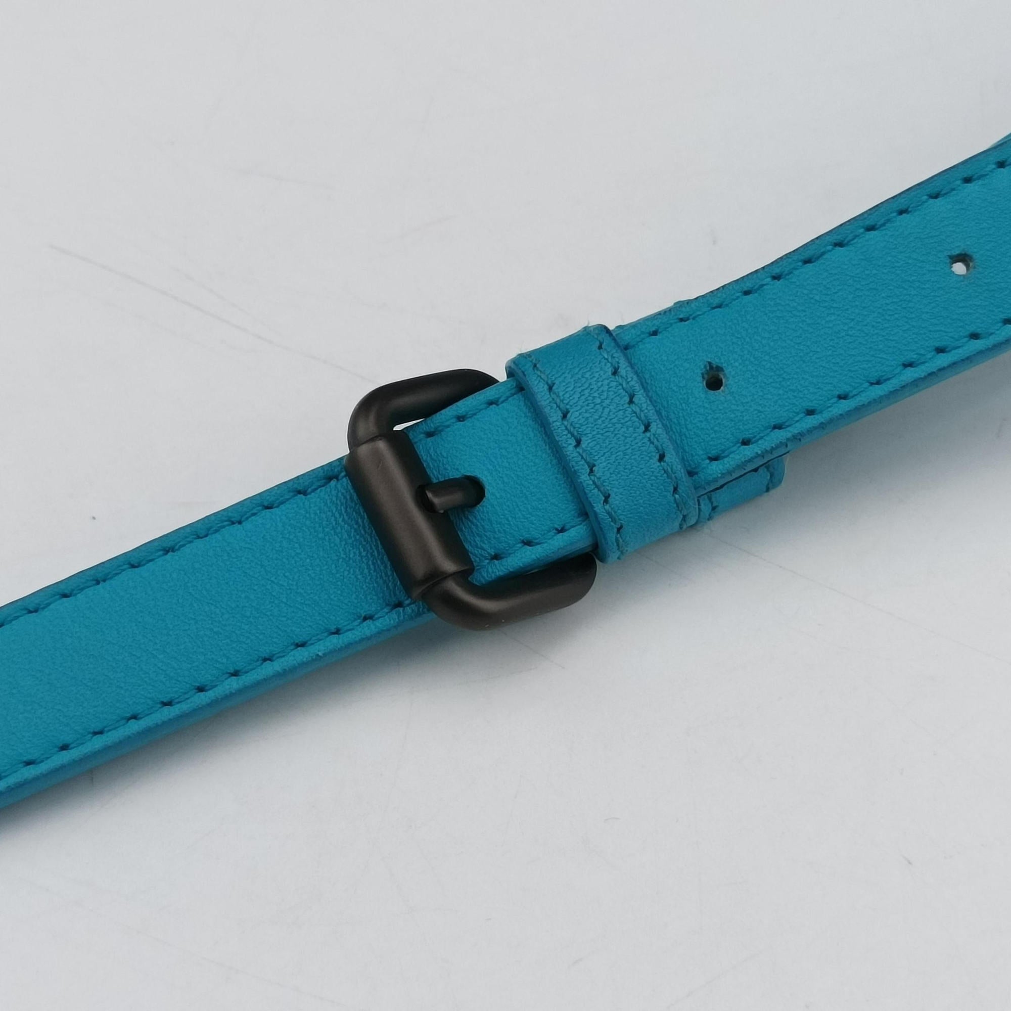 Intrecciato Blue lambskin B00496591Cイントレチャート ブルー ラムスキン B00496591C