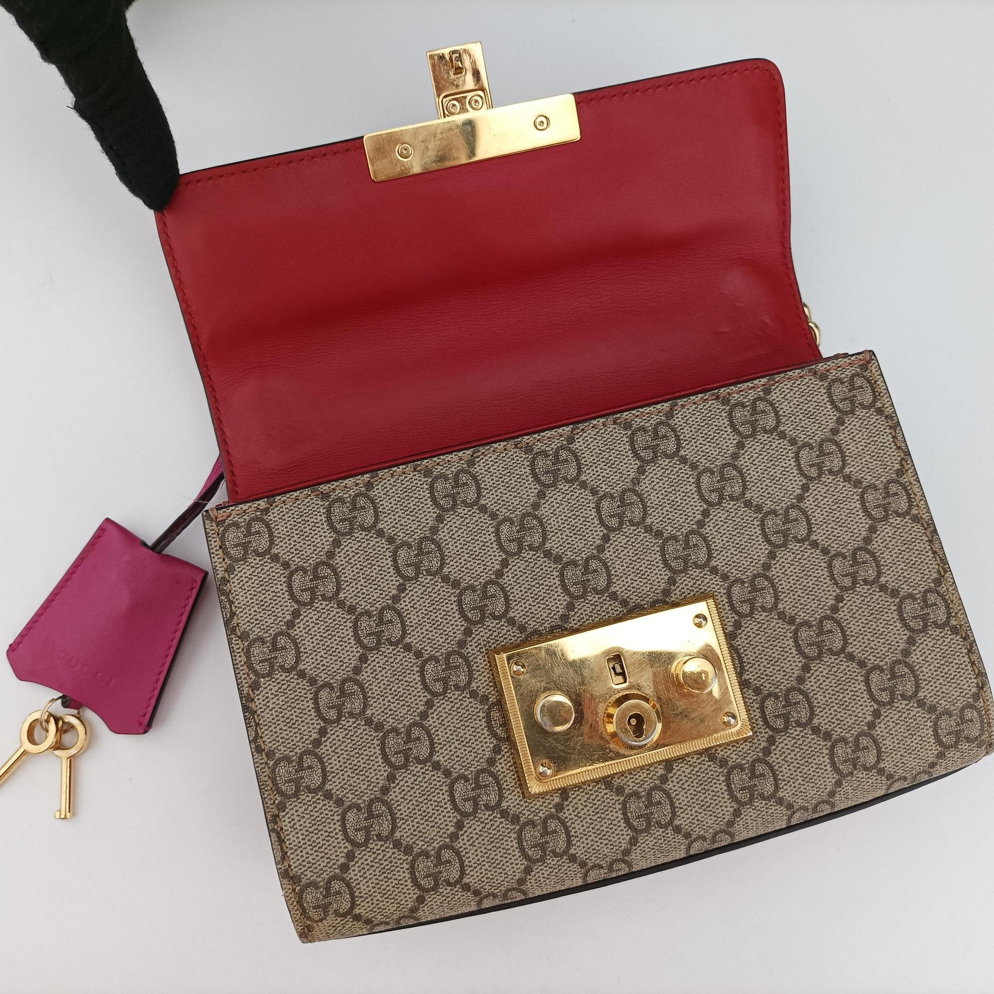 Padlock beige×red×pink PVC coated canvas×Leather 409487 H018683326パドロック ベージュ×レッド×ピンク PVCコーティングキャンバス×レザー 409487 H018683326