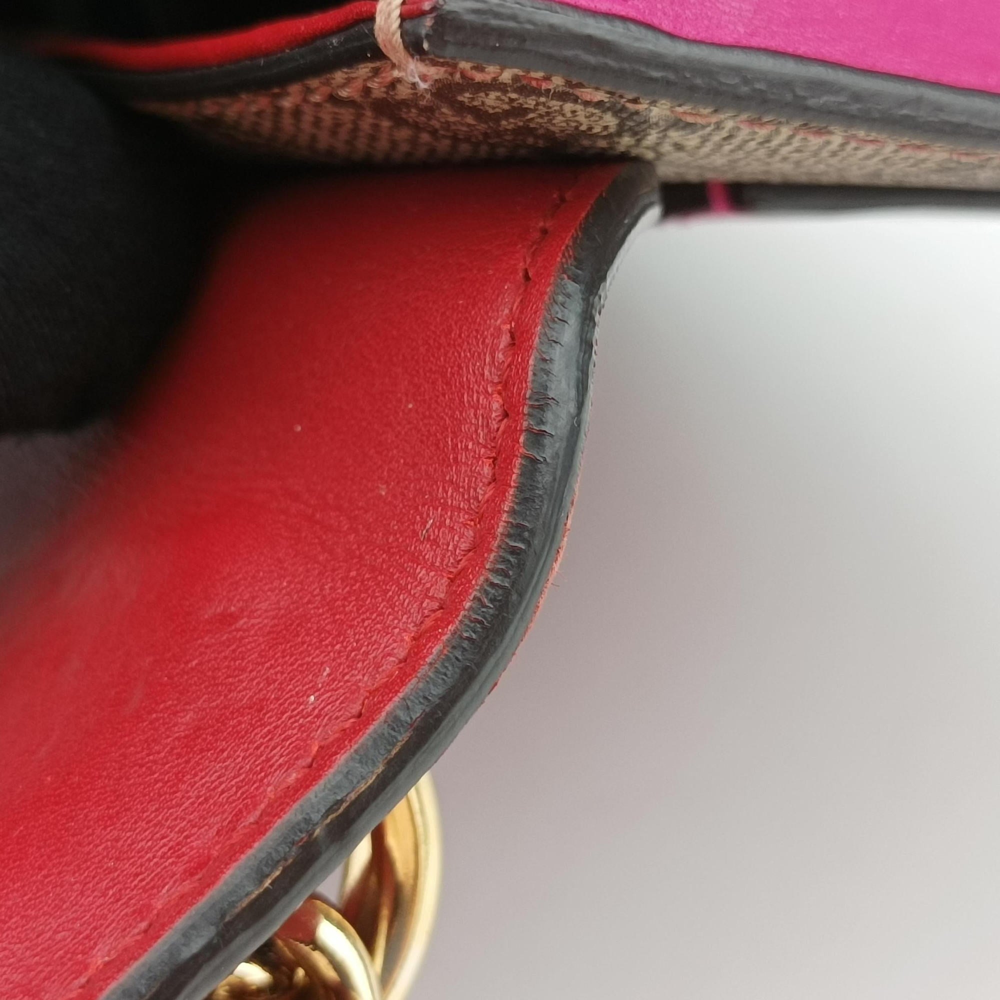 Padlock beige×red×pink PVC coated canvas×Leather 409487 H018683326パドロック ベージュ×レッド×ピンク PVCコーティングキャンバス×レザー 409487 H018683326