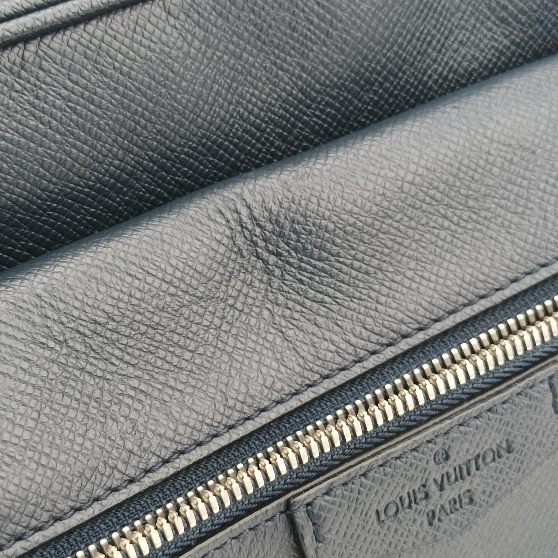 Outdoor Messenger PM Navy Taiga M33437 FO3168アウトドア メッセンジャー PM ネービー タイガ M33437 FO3168