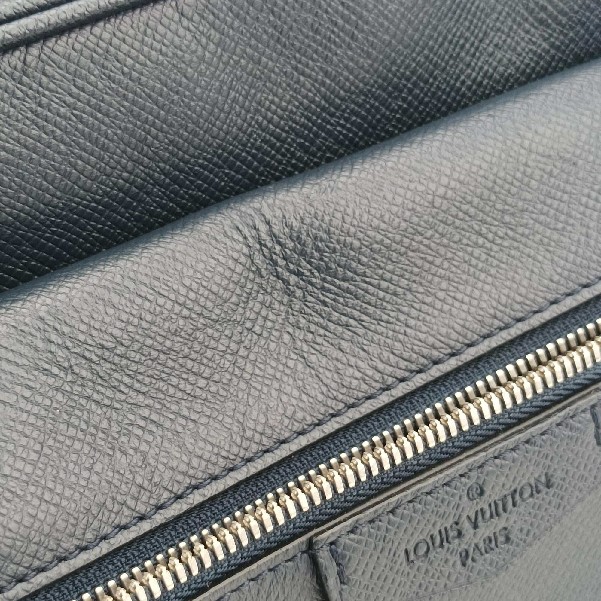 Outdoor Messenger PM Navy Taiga M33437 FO3168アウトドア メッセンジャー PM ネービー タイガ M33437 FO3168