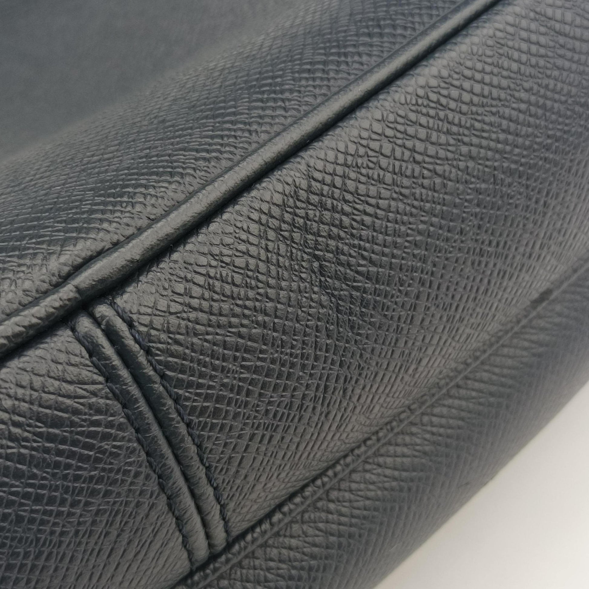 Outdoor Messenger PM Navy Taiga M33437 FO3168アウトドア メッセンジャー PM ネービー タイガ M33437 FO3168