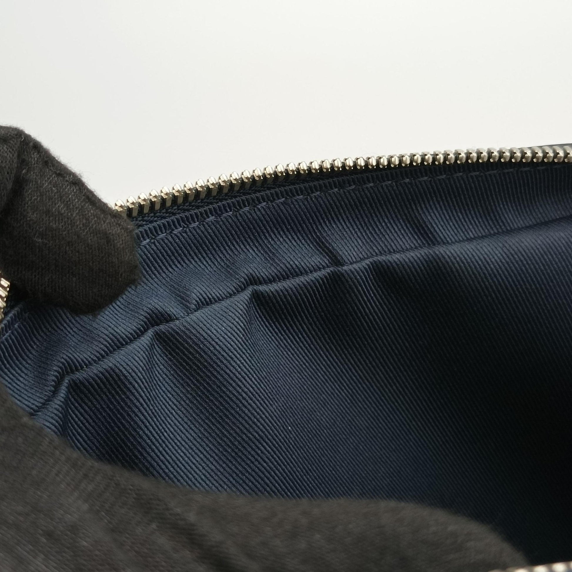 Outdoor Messenger PM Navy Taiga M33437 FO3168アウトドア メッセンジャー PM ネービー タイガ M33437 FO3168