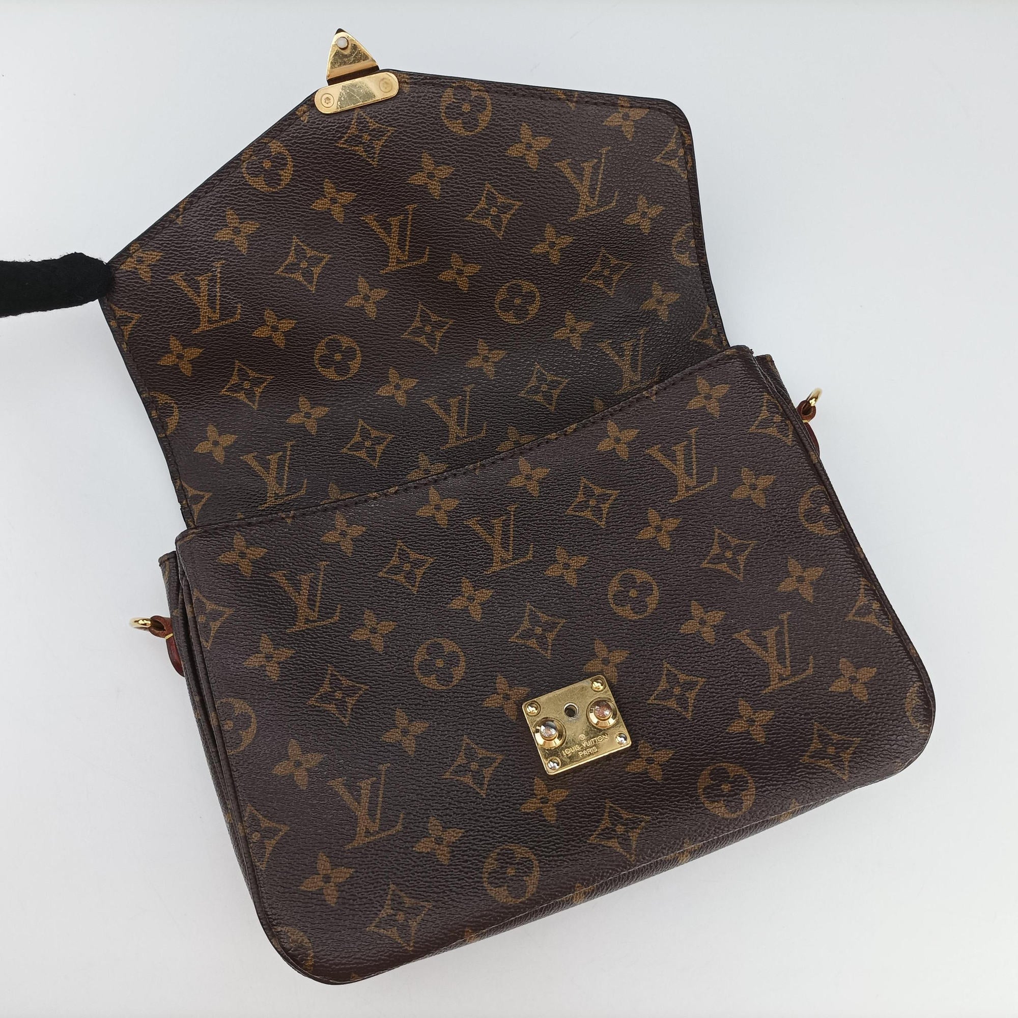 Pochette Metis MM Brown Monogram Canvas M44875 DU2166ポシェットメティスMM モノグラム/ブラウン モノグラムキャンバス M44875 DU2166