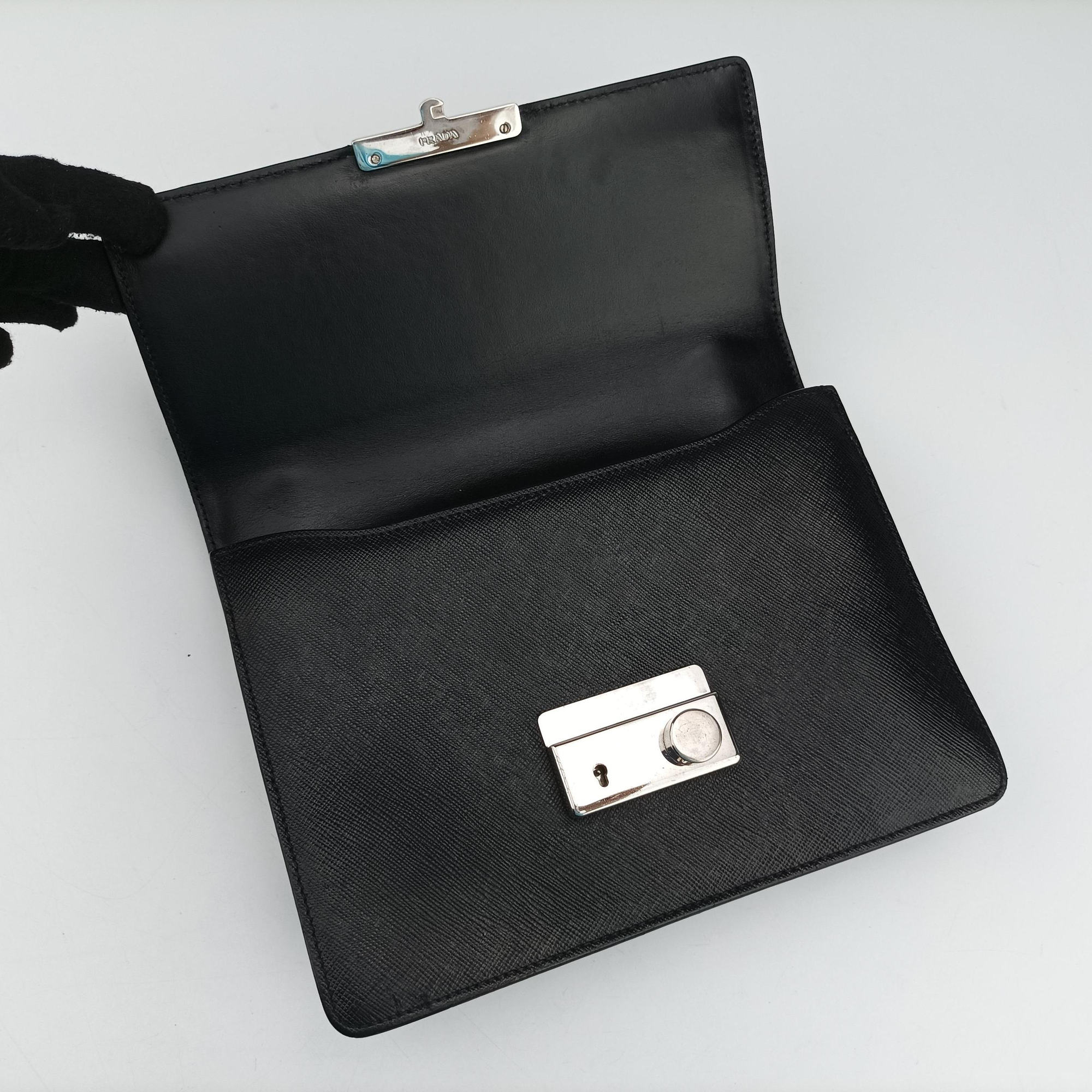 Sound Lock Black SAFFIANO Leather 1BD034 127サウンド ロック ブラック サフィアーノレザー 1BD034 127