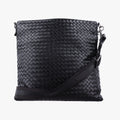 Intrecciato Black lambskin B02501996Fイントレチャート ブラック ラムスキン B02501996F