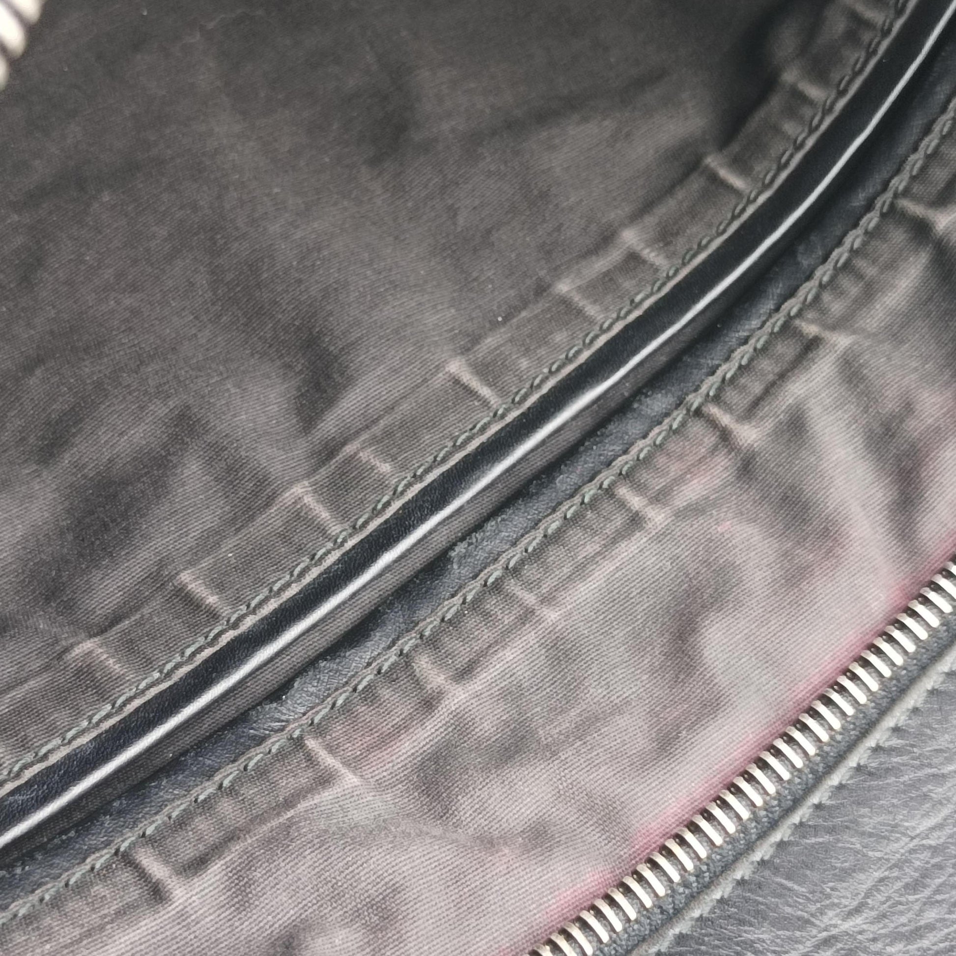 Intrecciato Black lambskin B02501996Fイントレチャート ブラック ラムスキン B02501996F