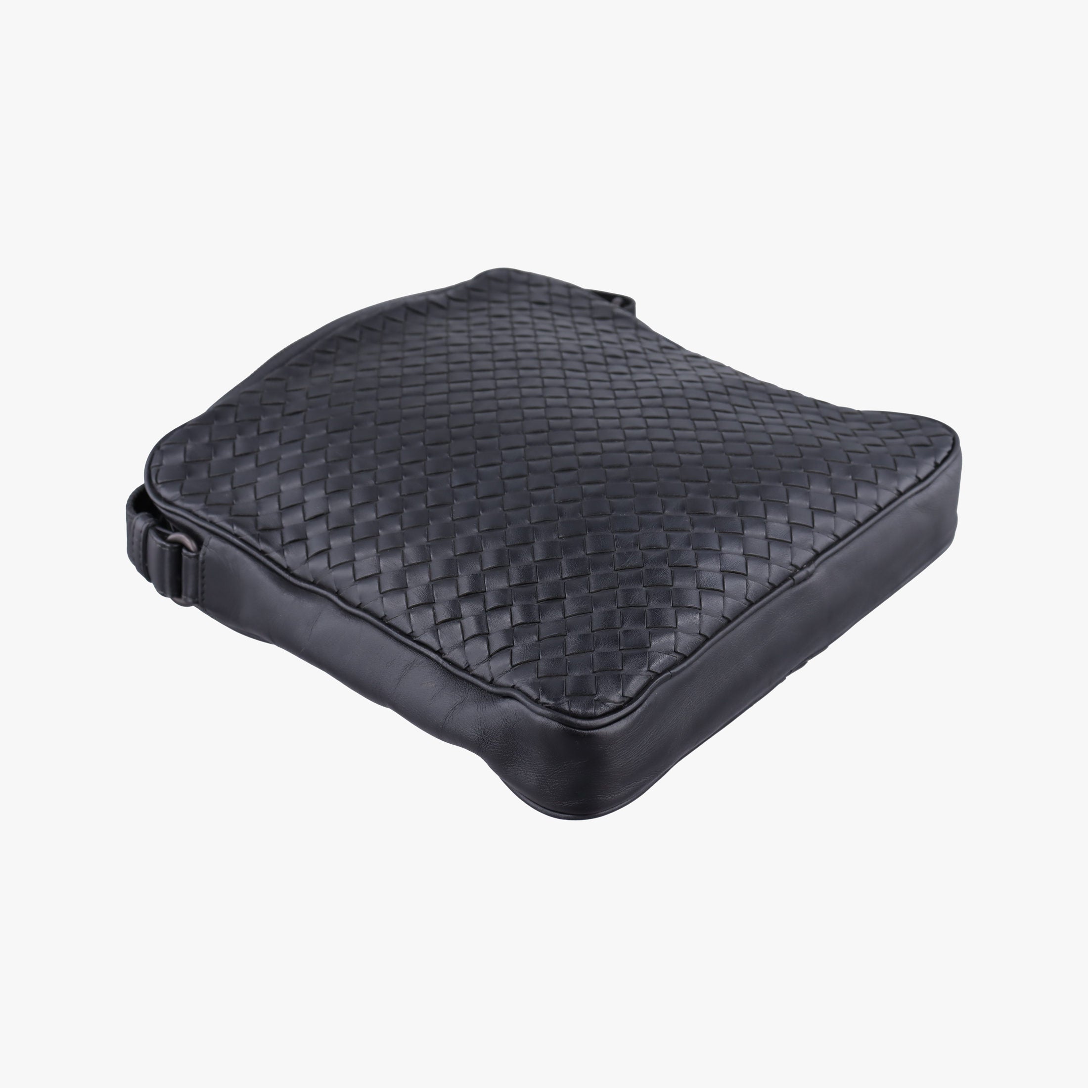 Intrecciato Black lambskin B07184451Dイントレチャート ブラック ラムスキン B07184451D