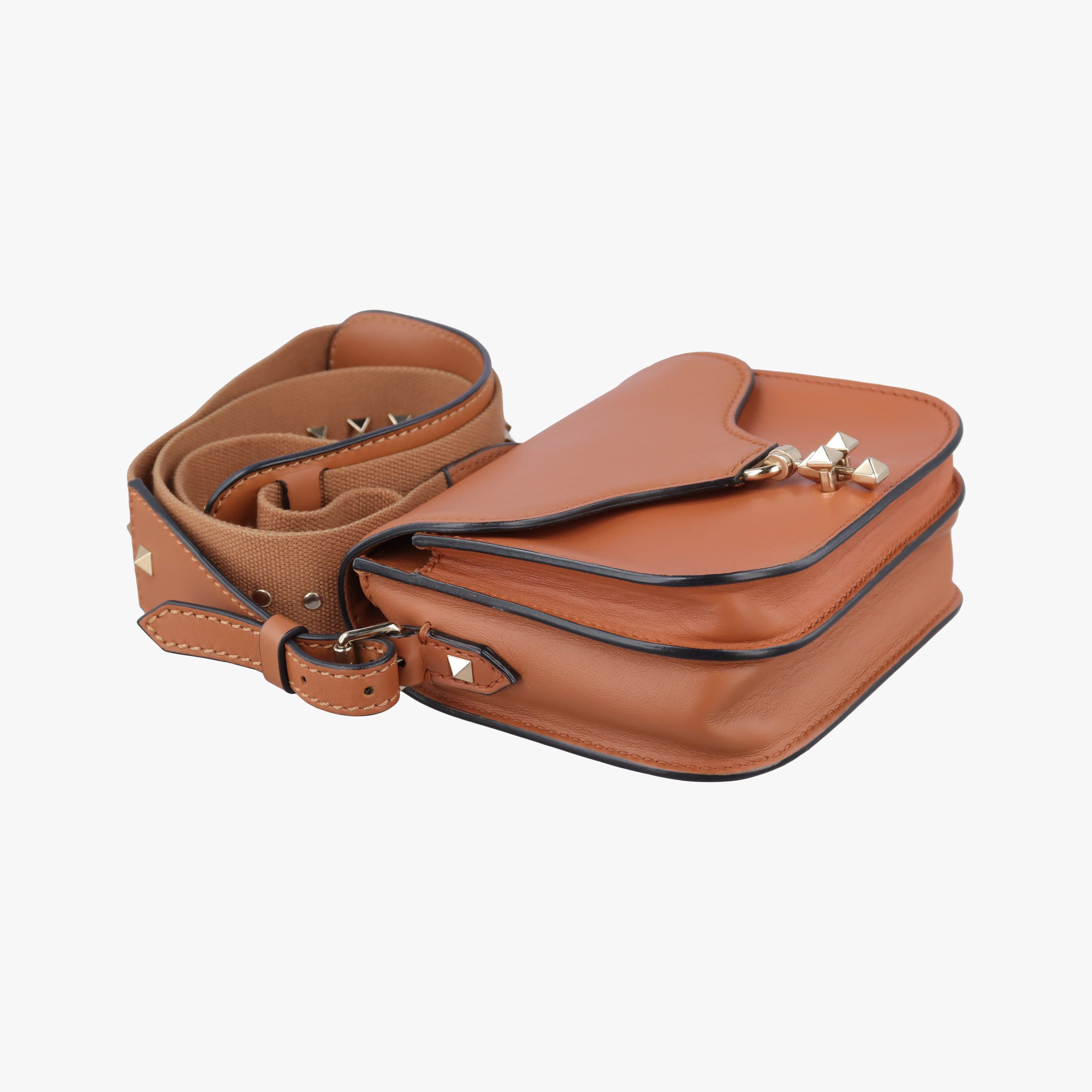 Rockstud Brown Leather BL-I884VNG2ロックスタッズ ブラウン レザー BL-I884VNG2