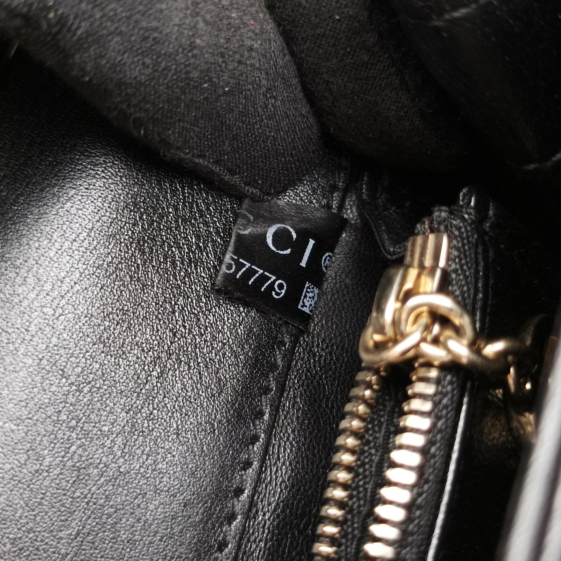 Interlocking 1973 Flap Black Leather 277522 E010257779インターロッキング 1973 フラップ ブラック レザー 277522 E010257779