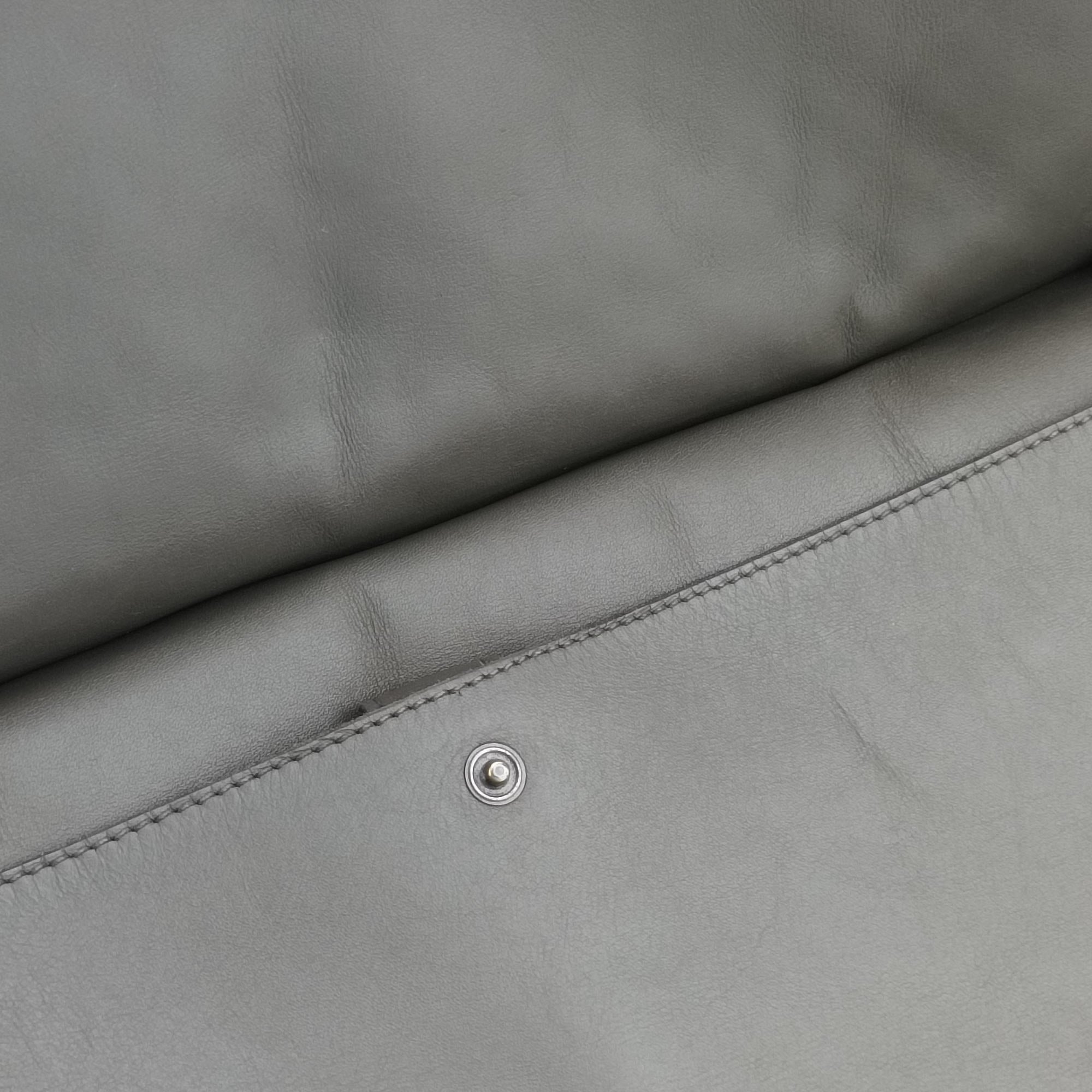 Intrecciato Grey lambskin B02753975Rイントレチャート グレー ラムスキン B02753975R