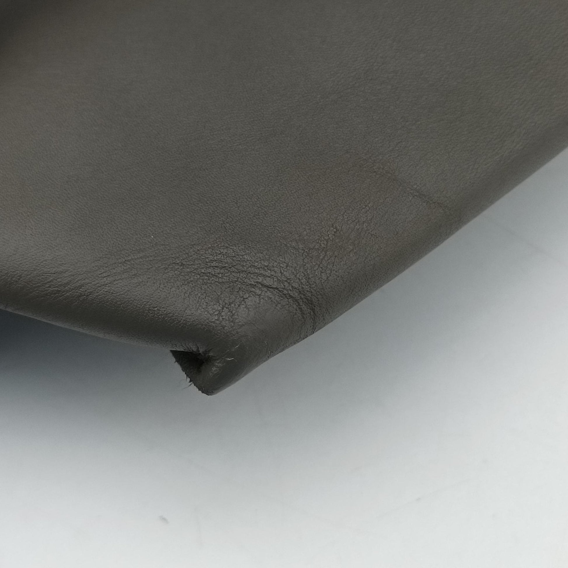 Intrecciato Grey lambskin B02753975Rイントレチャート グレー ラムスキン B02753975R
