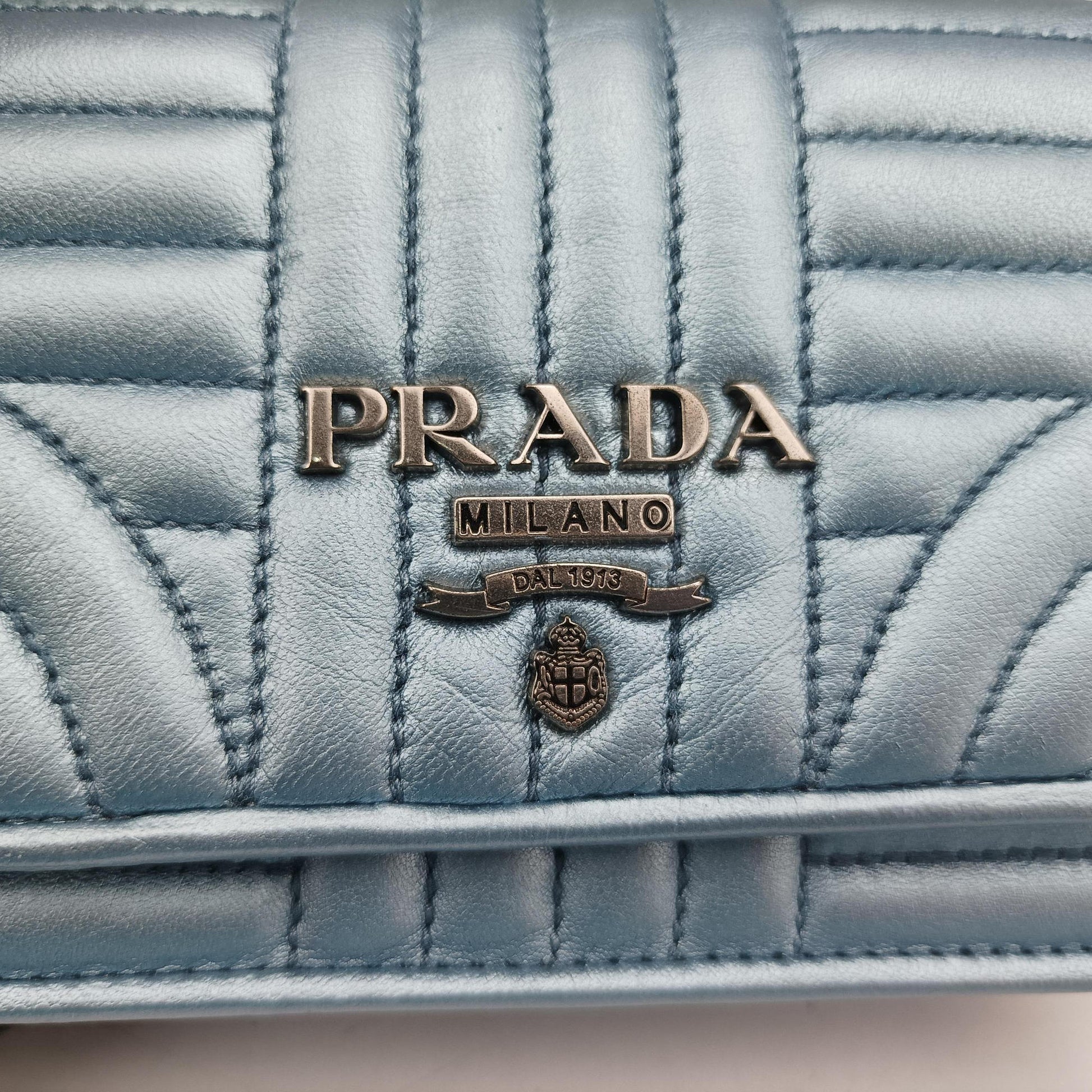 Diagramme Blue Leather 62 Dダイアグラム ブルー レザー 62 D