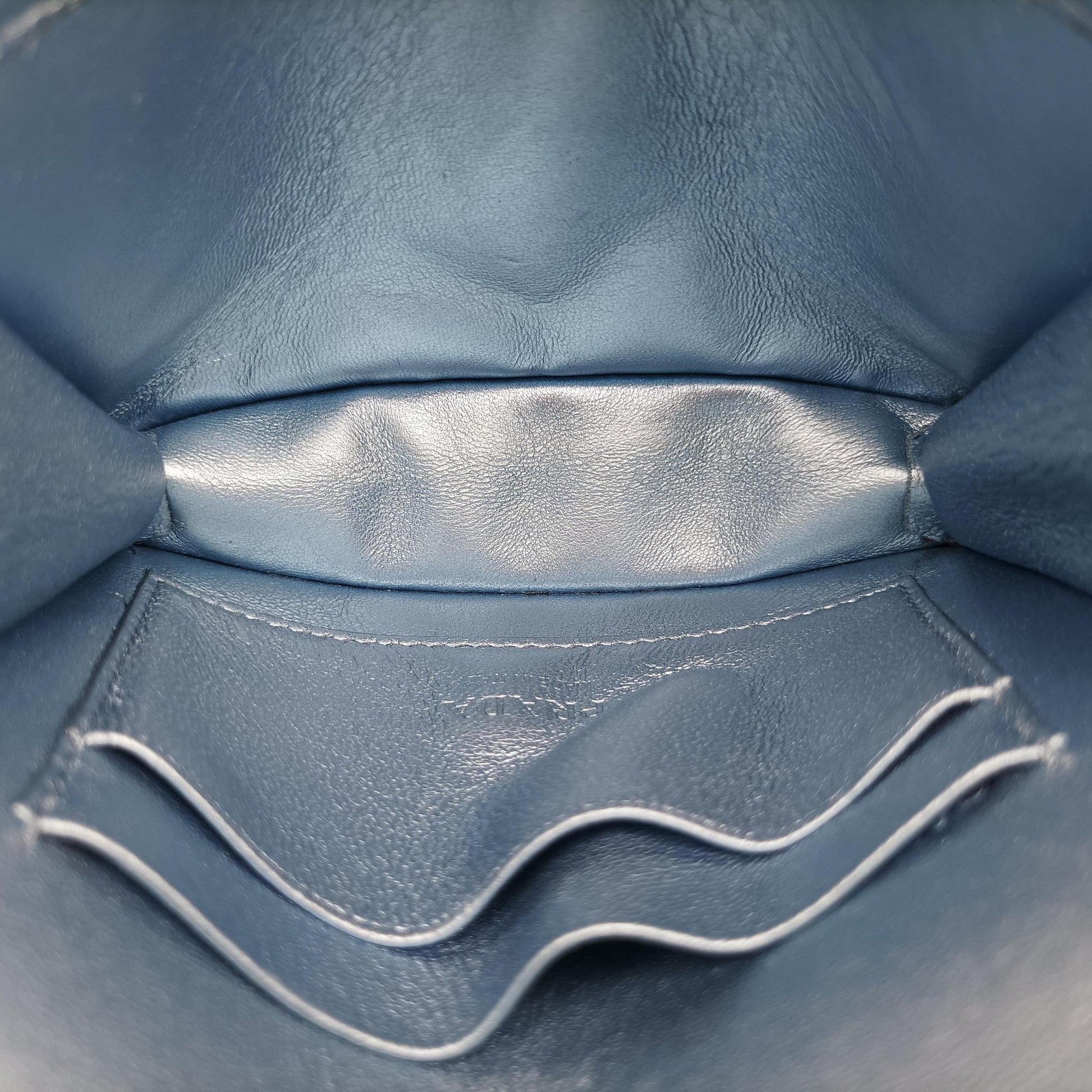 Diagramme Blue Leather 62 Dダイアグラム ブルー レザー 62 D