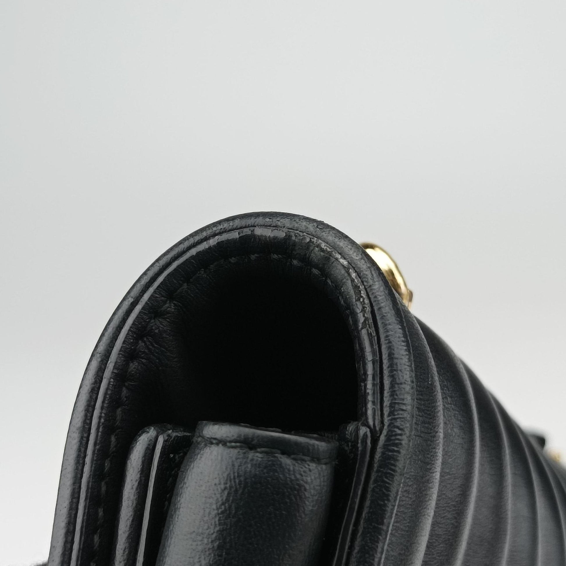 Vara Logo Ribbon Stripe Black Leather AU-21/F164ヴァラ ロゴ リボン ストライプ ブラック レザー AU-21/F164