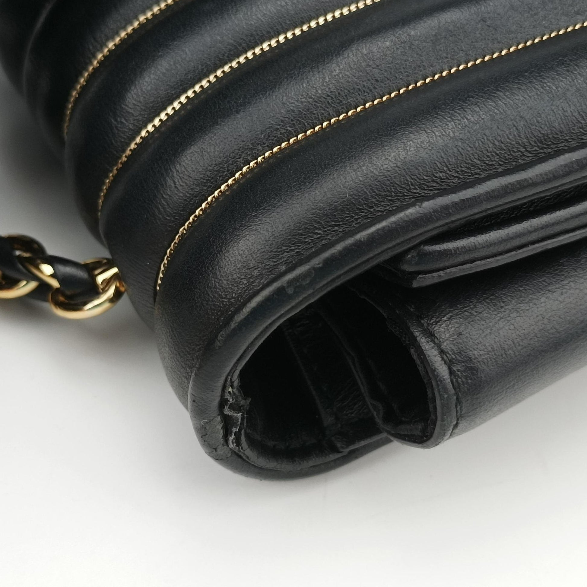 Vara Logo Ribbon Stripe Black Leather AU-21/F164ヴァラ ロゴ リボン ストライプ ブラック レザー AU-21/F164