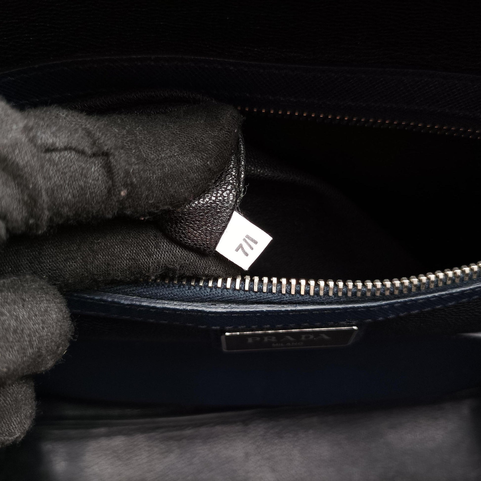 business bag briefcase Navy SAFFIANO Leather 2VE363 7/Iビジネスバッグ ブリーフケース ネイビー サフィアーノレザー 2VE363 7/I