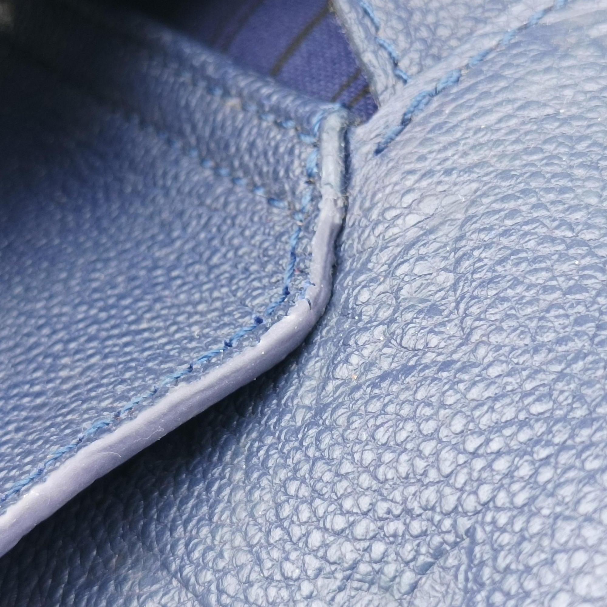 Metis Hobo Celeste Blue Monogram Empreinte M40812 CA2103メティス ダークネイビー モノグラム アンプラント M40812 CA2103