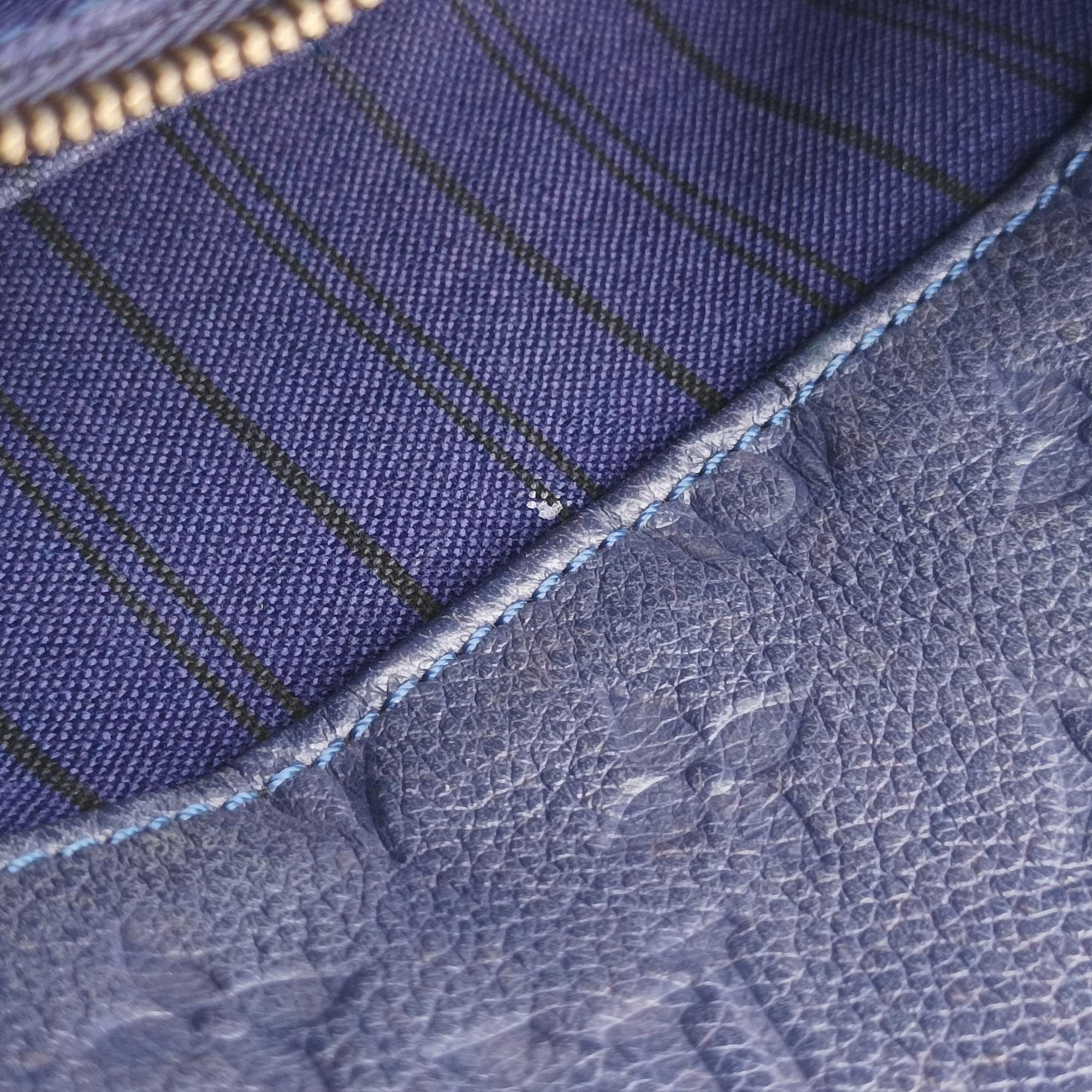 Metis Hobo Celeste Blue Monogram Empreinte M40812 CA2103メティス ダークネイビー モノグラム アンプラント M40812 CA2103