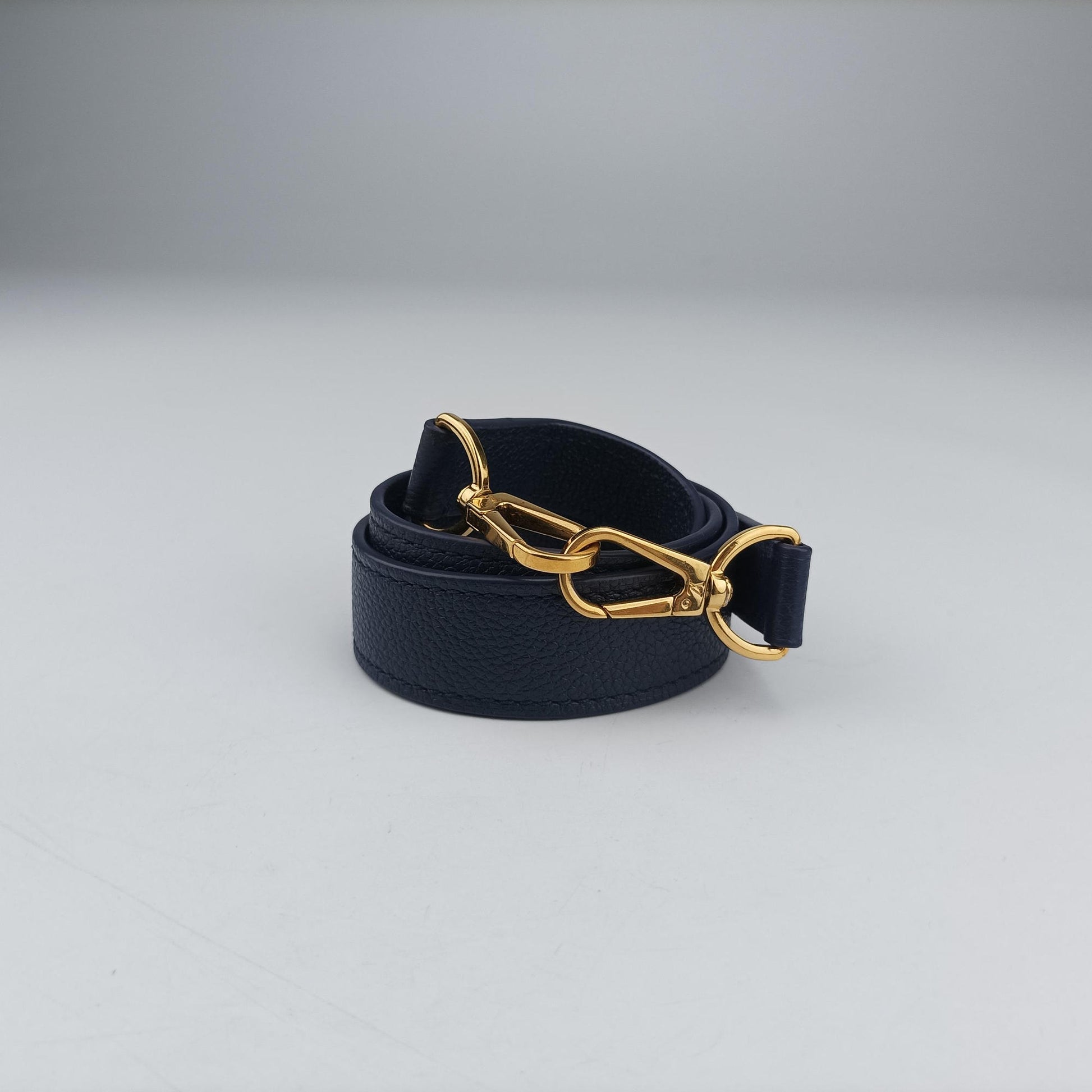 Metis Hobo Celeste Blue Monogram Empreinte M40812 CA2103メティス ダークネイビー モノグラム アンプラント M40812 CA2103