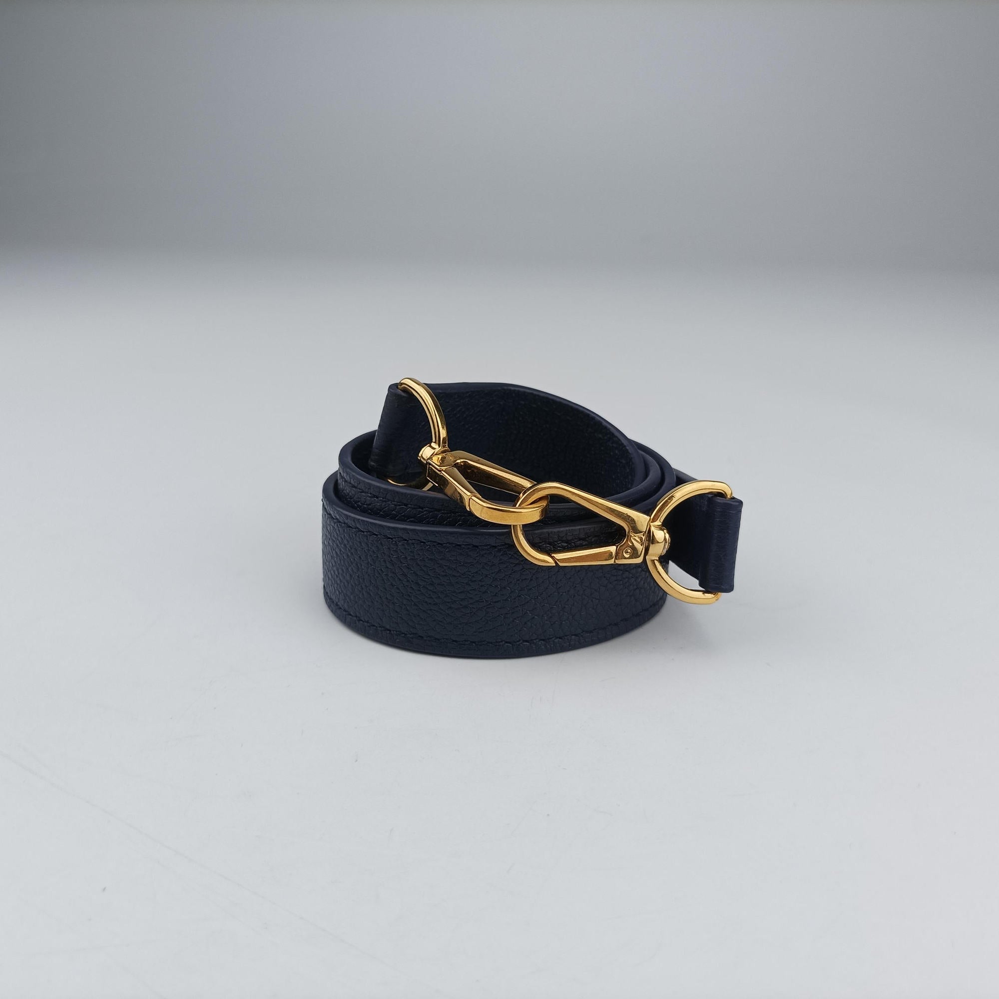 Metis Hobo Celeste Blue Monogram Empreinte M40812 CA2103メティス ダークネイビー モノグラム アンプラント M40812 CA2103