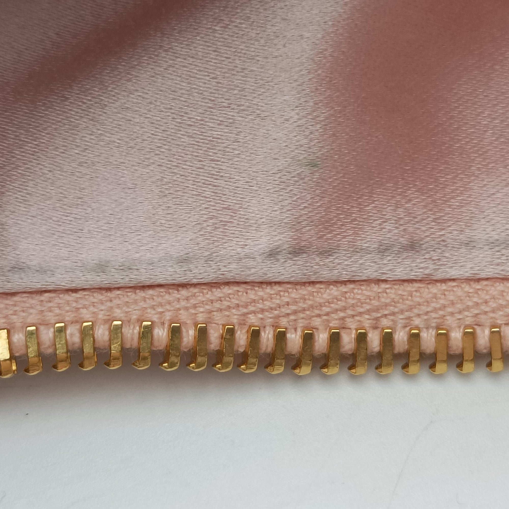 Wander Matelasse hobo Alabaster Pink Satin 5BC125 ワンダー マテラッセ ホーボー アラバスターピンク サテン 5BC125 