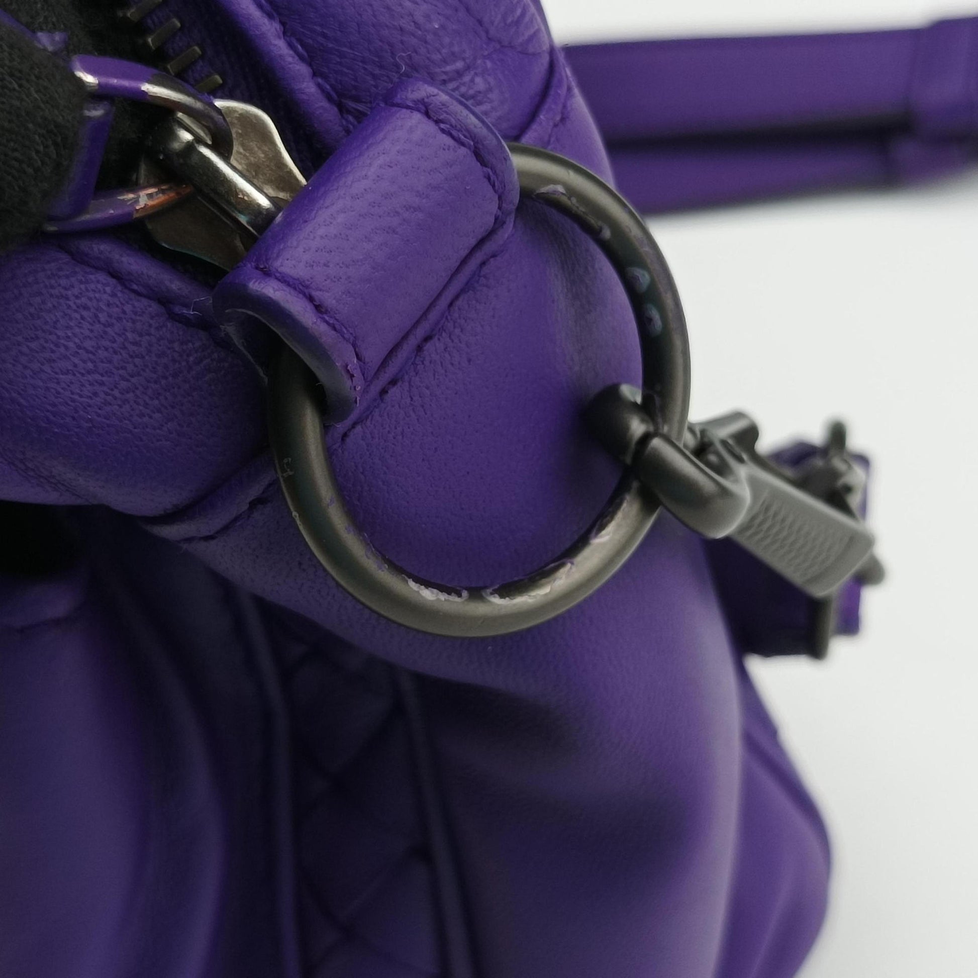 Intrecciato Purple lambskin B04146197Zイントレチャート パープル ラムスキン B04146197Z
