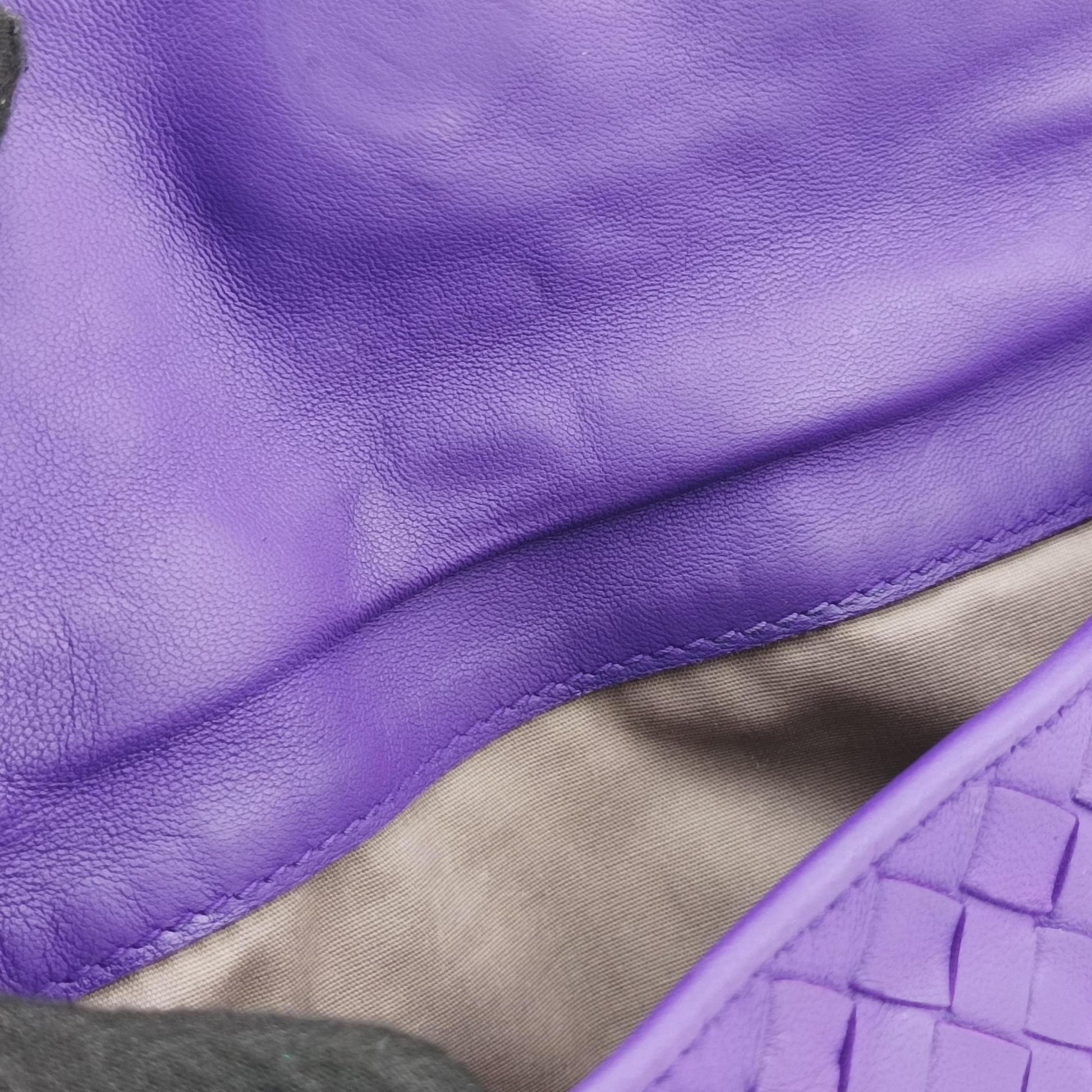 Intrecciato Purple lambskin B04146197Zイントレチャート パープル ラムスキン B04146197Z