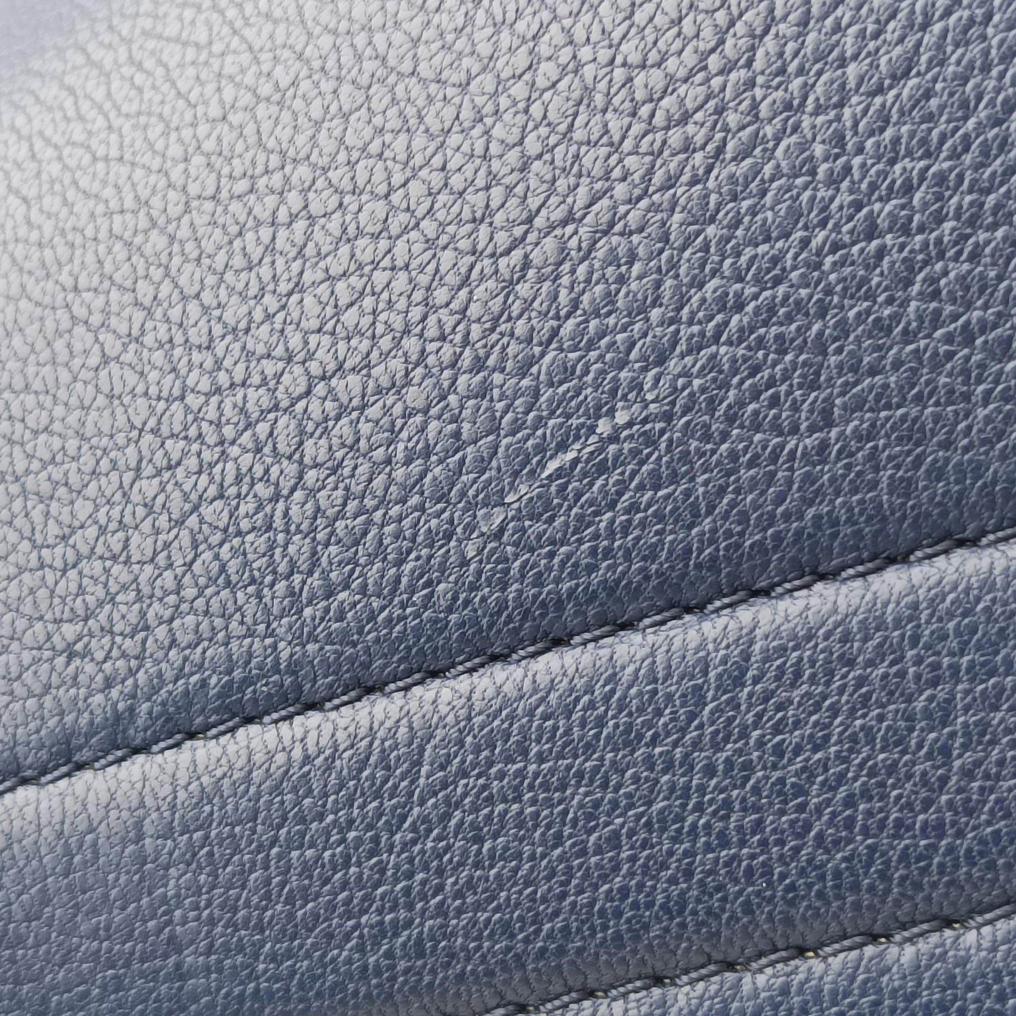 Antigona Medium Navy leather MP B 0155アンティゴナ ミディアム ネイビー レザー MP B 0155