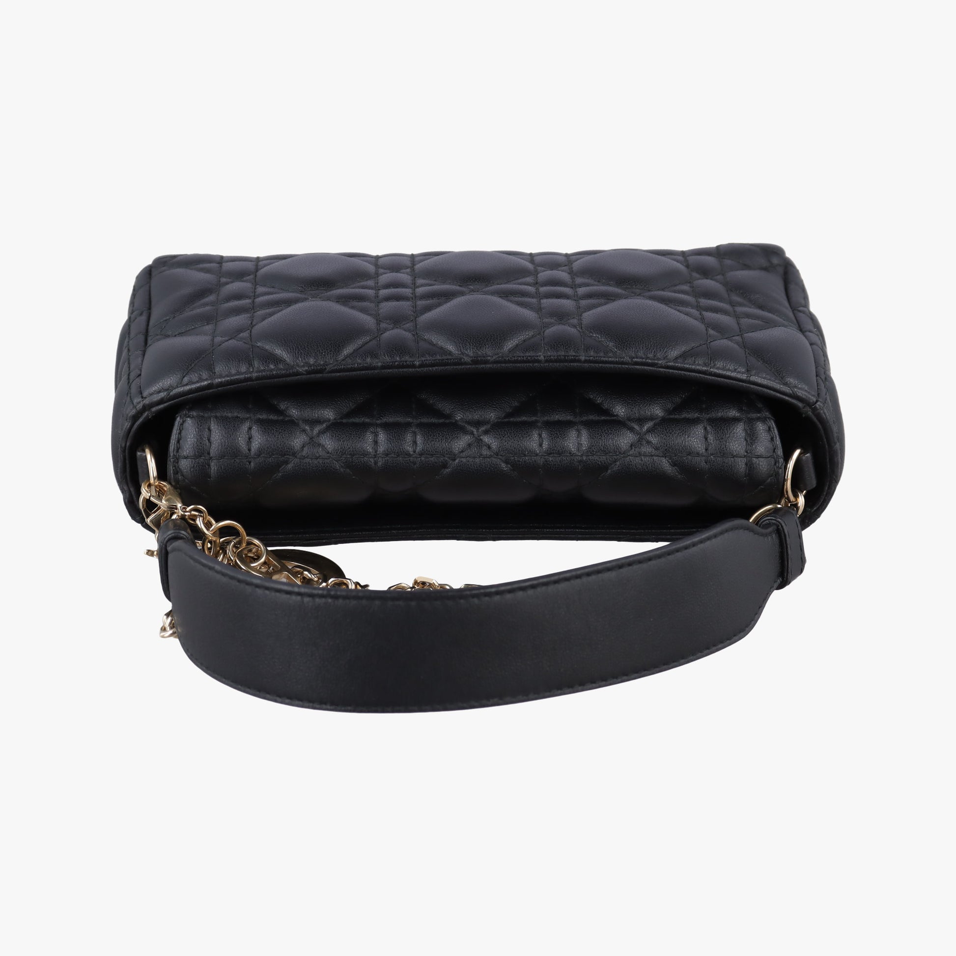 Lady Dior Cannage chain Black lambskin 28-MA-1127レディディオール カナージュ チェーン ブラック ラムスキン 28-MA-1127