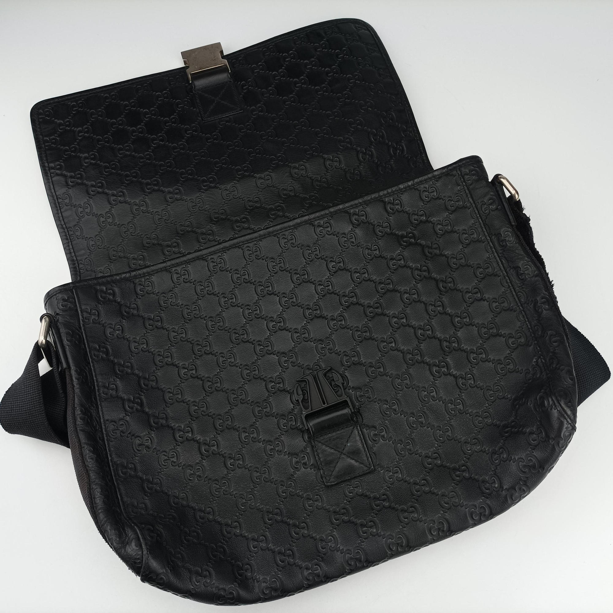Guccissima Rubber Messenger Black Leather 246067 B010554306グッチシマ メッセンジャー ブラック レザー 246067 B010554306