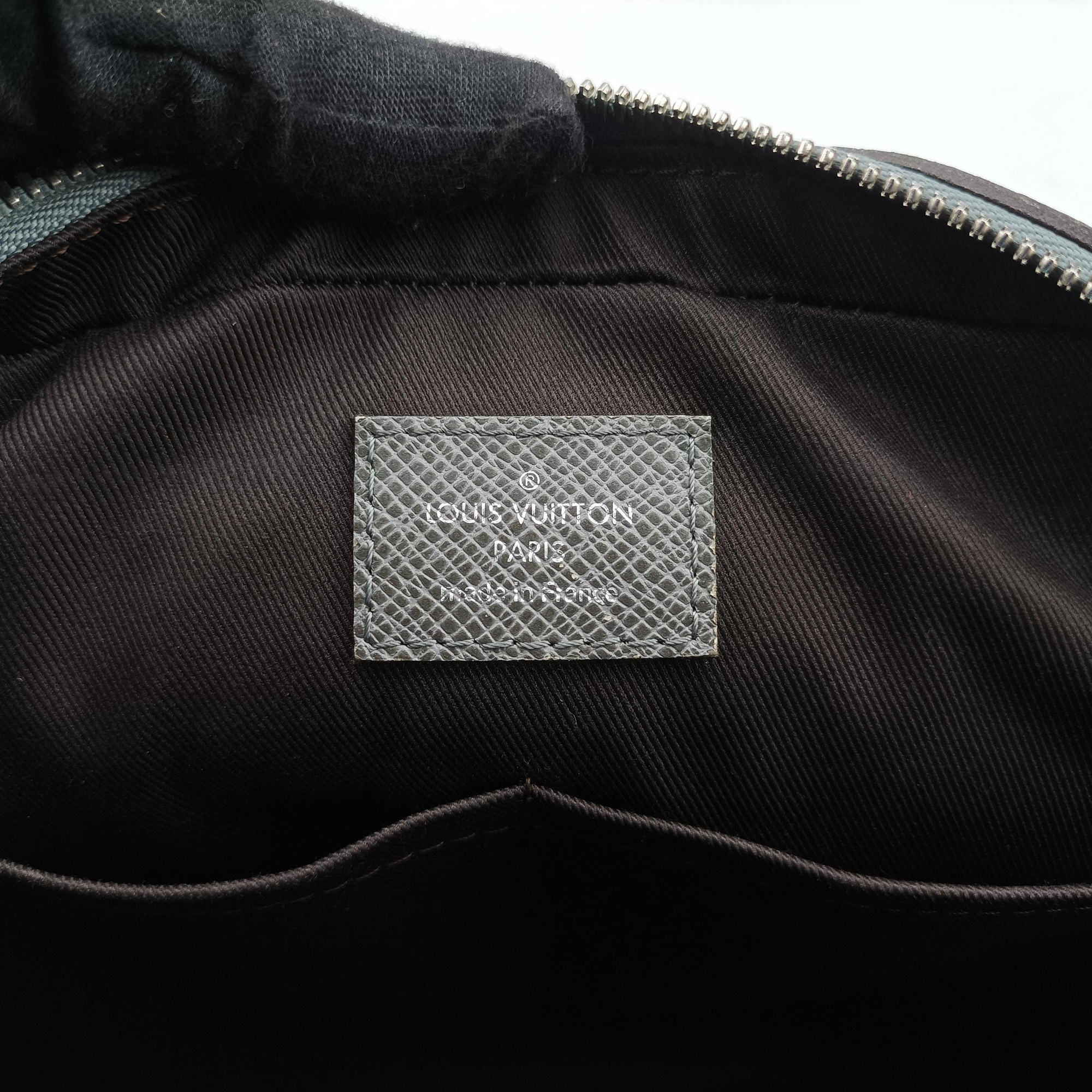 Port Document Voyage PM Glacier Taiga M30640 FL1146ポルトドキュマンヴォワヤージュPM グラシエ タイガ M30640 FL1146