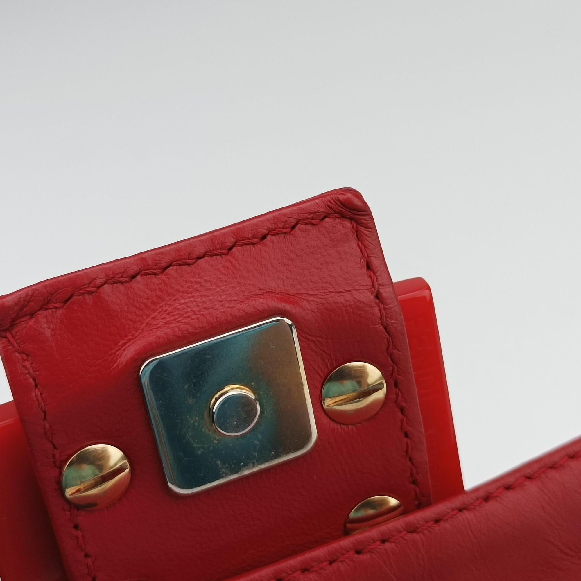 BAGUETTE Red Leather 8BK060 2415-8BK060-YME-088マンマバケット レッド レザー 8BK060 2415-8BK060-YME-088
