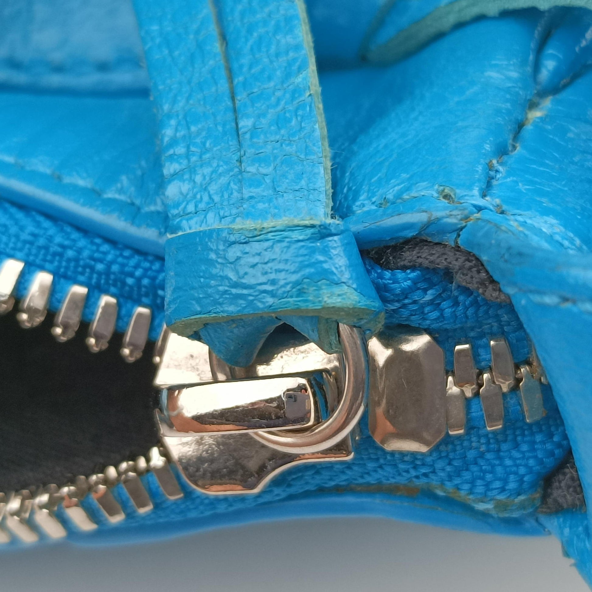 Le Cagole Blue Leather 671309.4624.R.535269ルカゴール ブルー レザー 671309.4624.R.535269