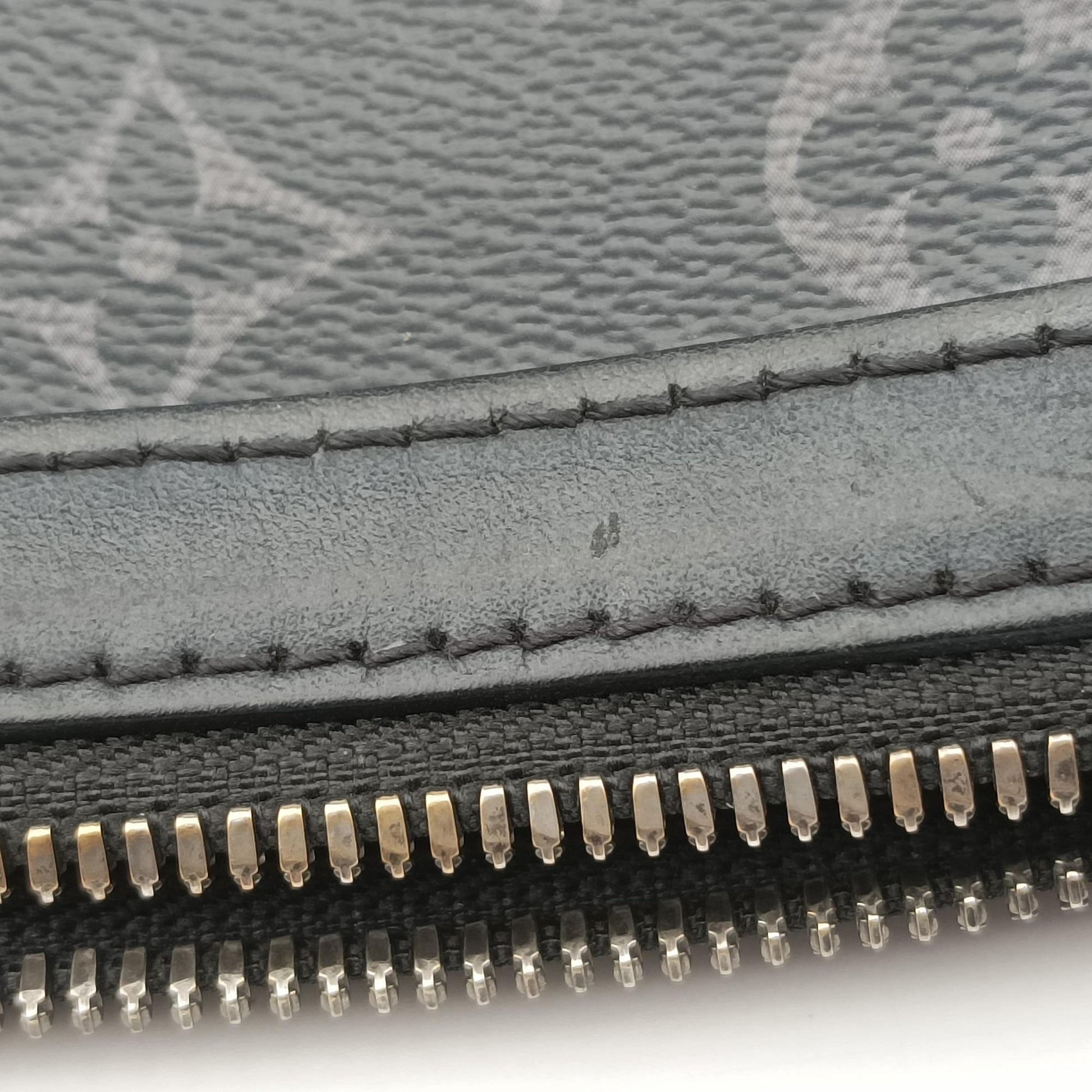 Trio Messenger black Monogram Eclipse Reverse M69443 IC Chipトリオ メッセンジャー ブラック モノグラム エクリプス リバース M69443 ICチップ