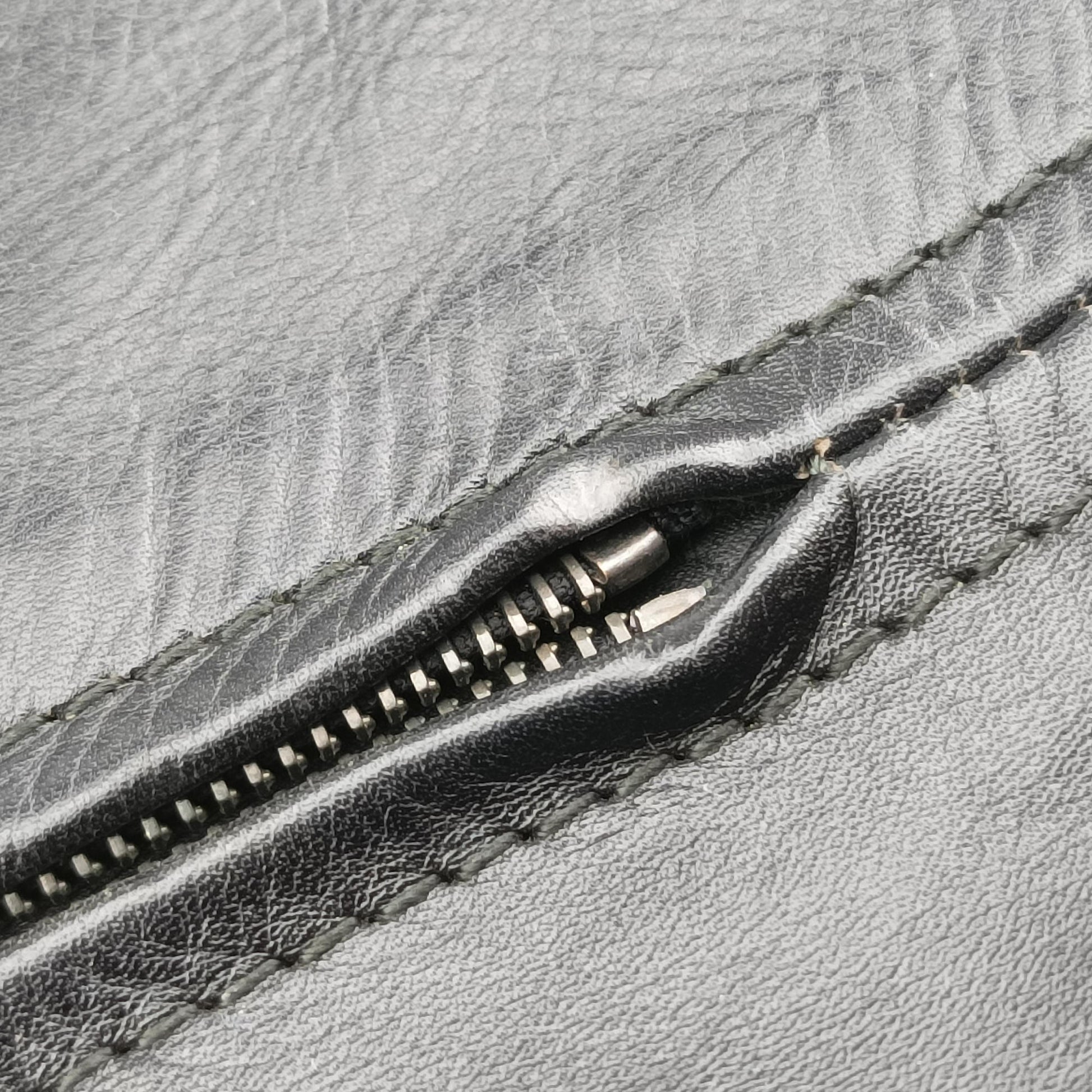 Intrecciato Black lambskin B06289238Uイントレチャート ブラック ラムスキン B06289238U