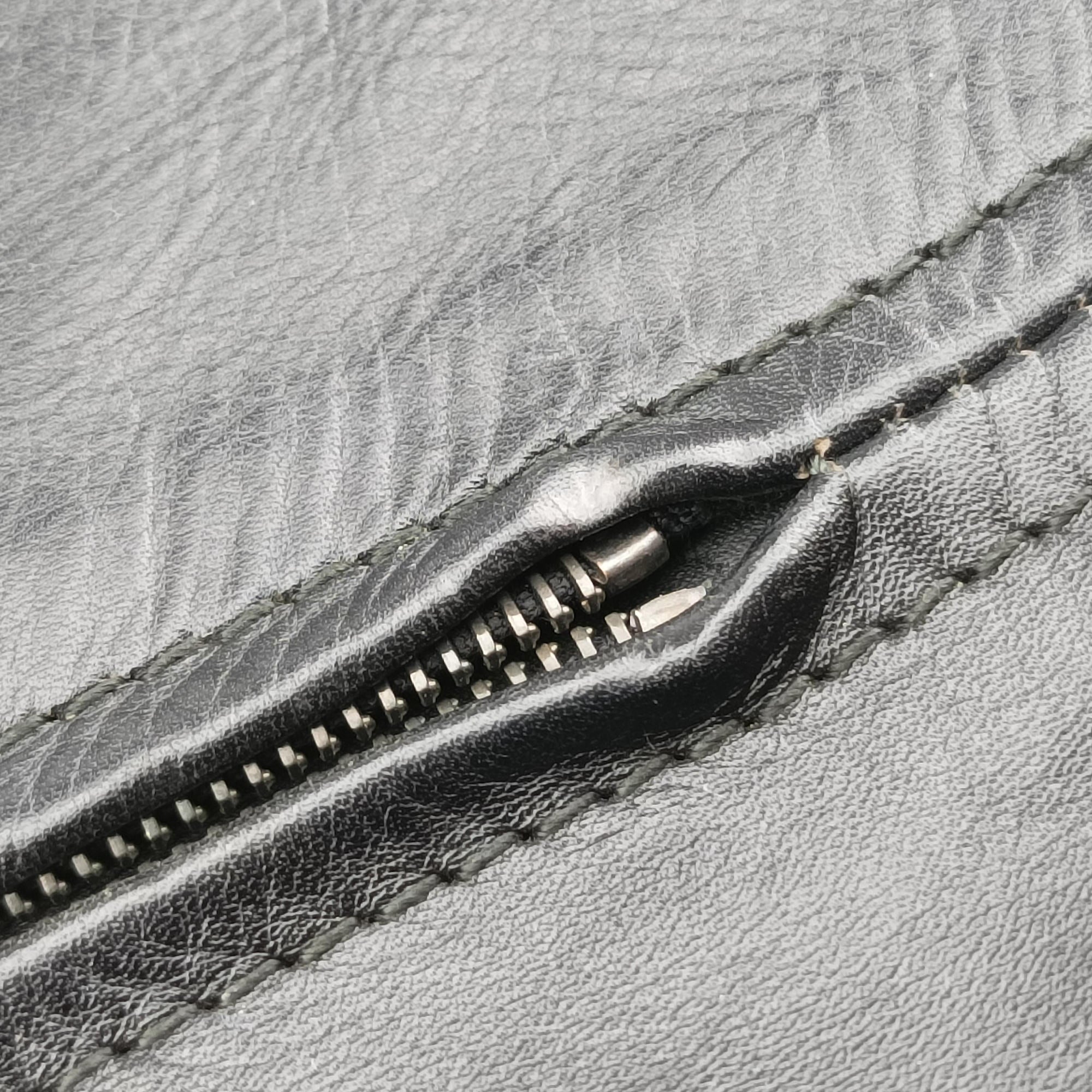 Intrecciato Black lambskin B06289238Uイントレチャート ブラック ラムスキン B06289238U