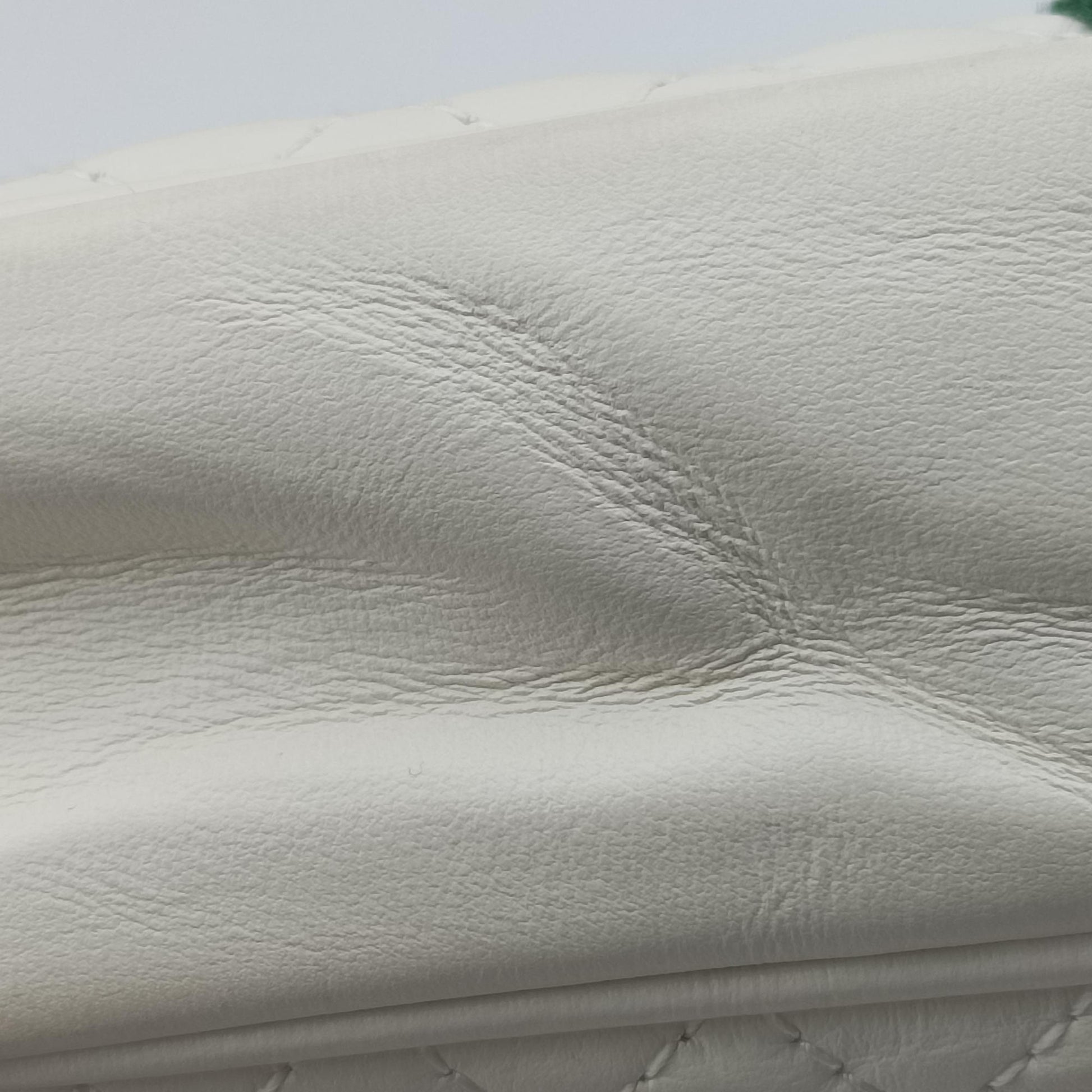 GG Marmont Pochette White Leather 541051 D026284558GGマーモント ポシェット ホワイト レザー 541051 D026284558