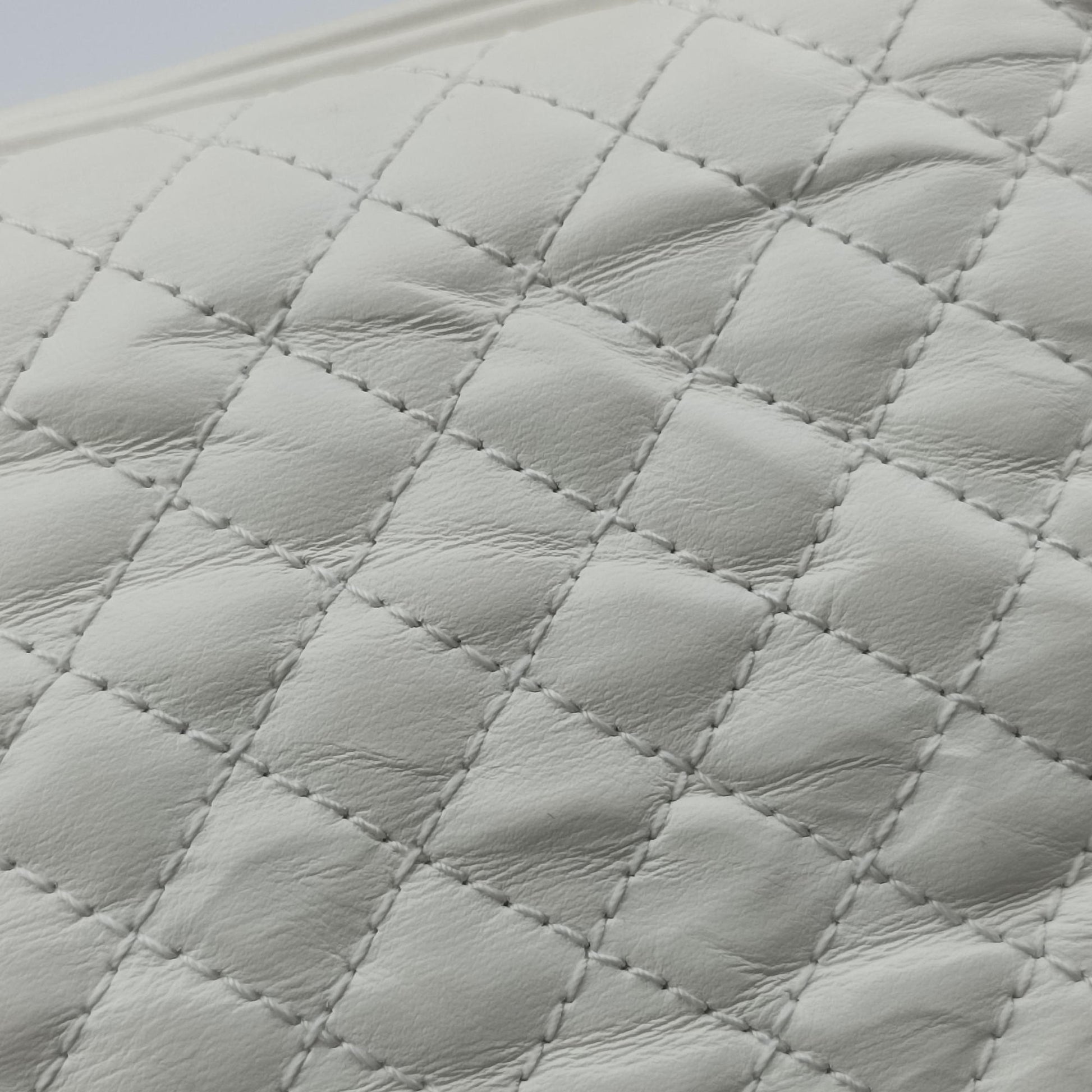 GG Marmont Pochette White Leather 541051 D026284558GGマーモント ポシェット ホワイト レザー 541051 D026284558
