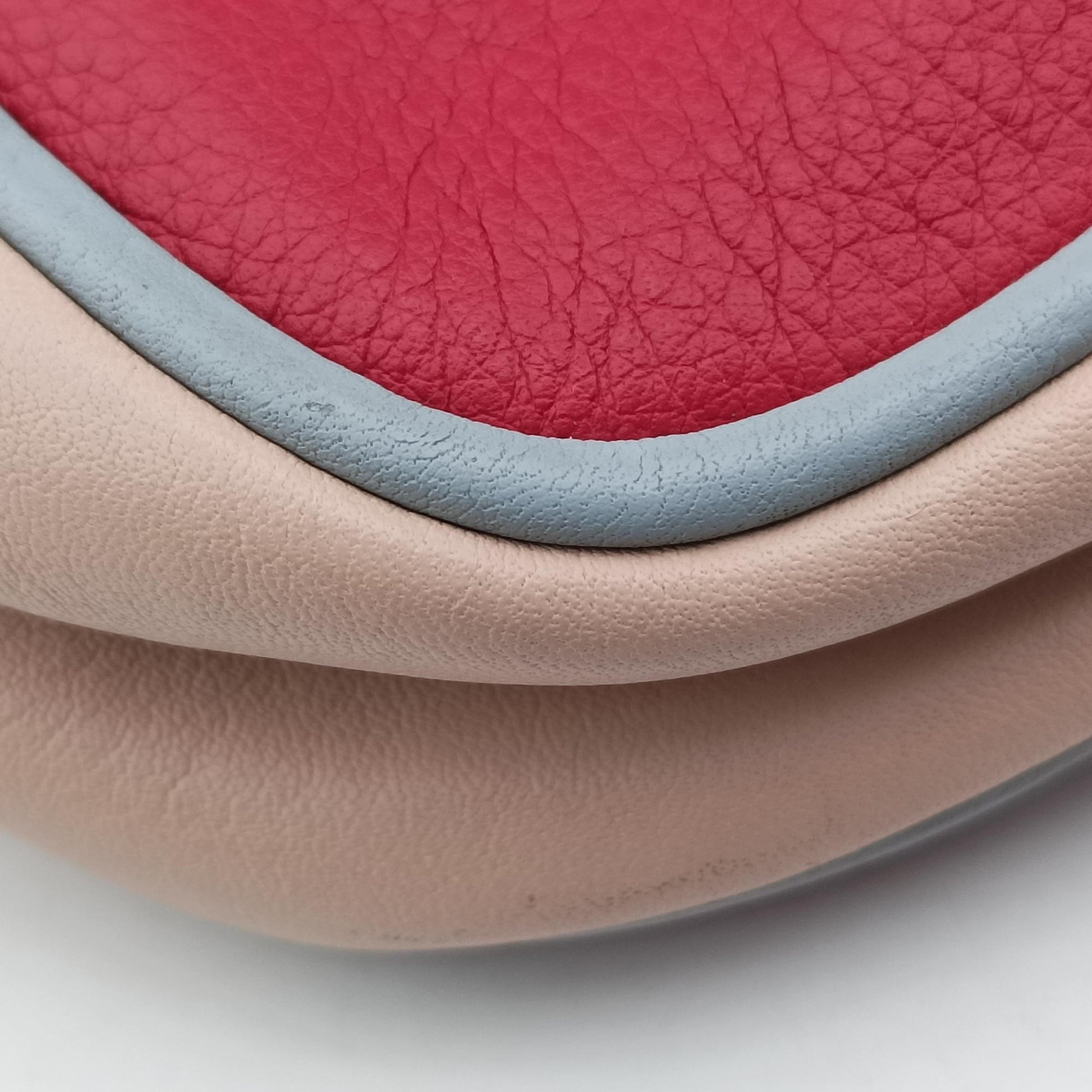 Fendista Pochette Red Leather 8M0276 8M0276-V74 158-9290フェンディスタ ポシェット レッド レザー 8M0276 8M0276-V74 158-9290