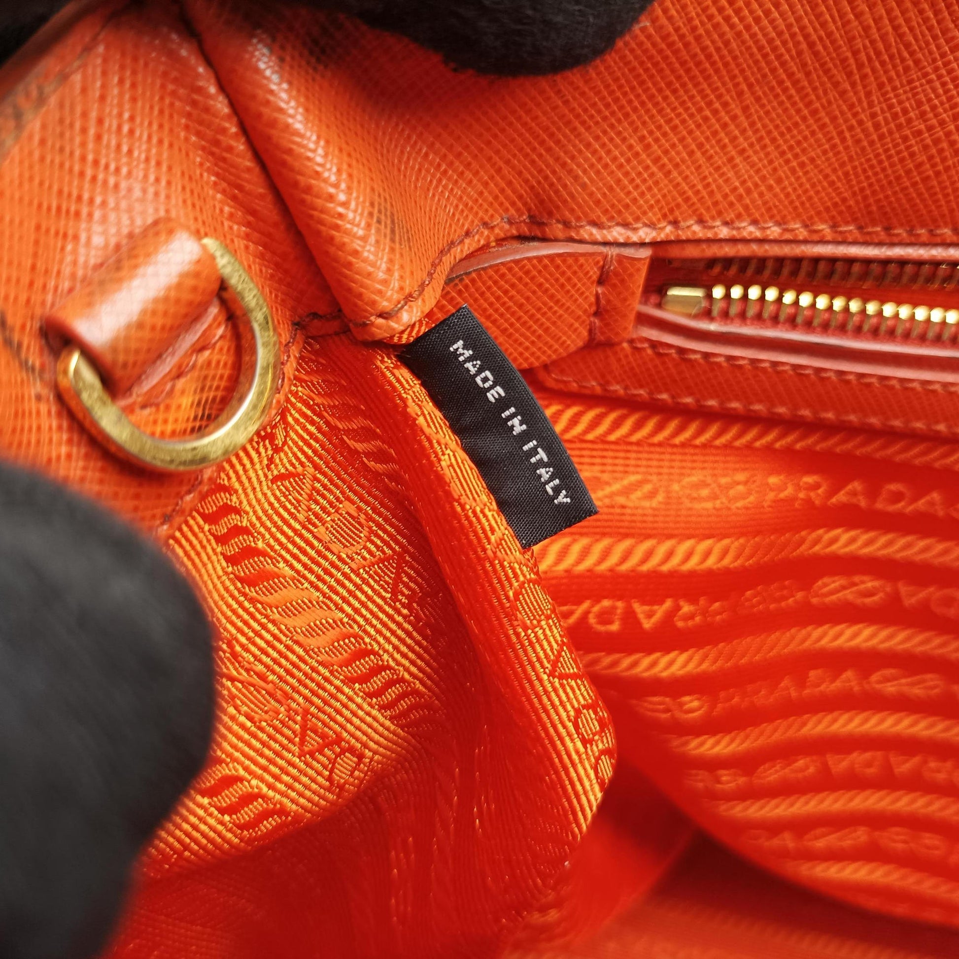 Galleria Orange SAFFIANO Leather BN1844 102ガレリア オレンジ サフィアーノレザー BN1844 102