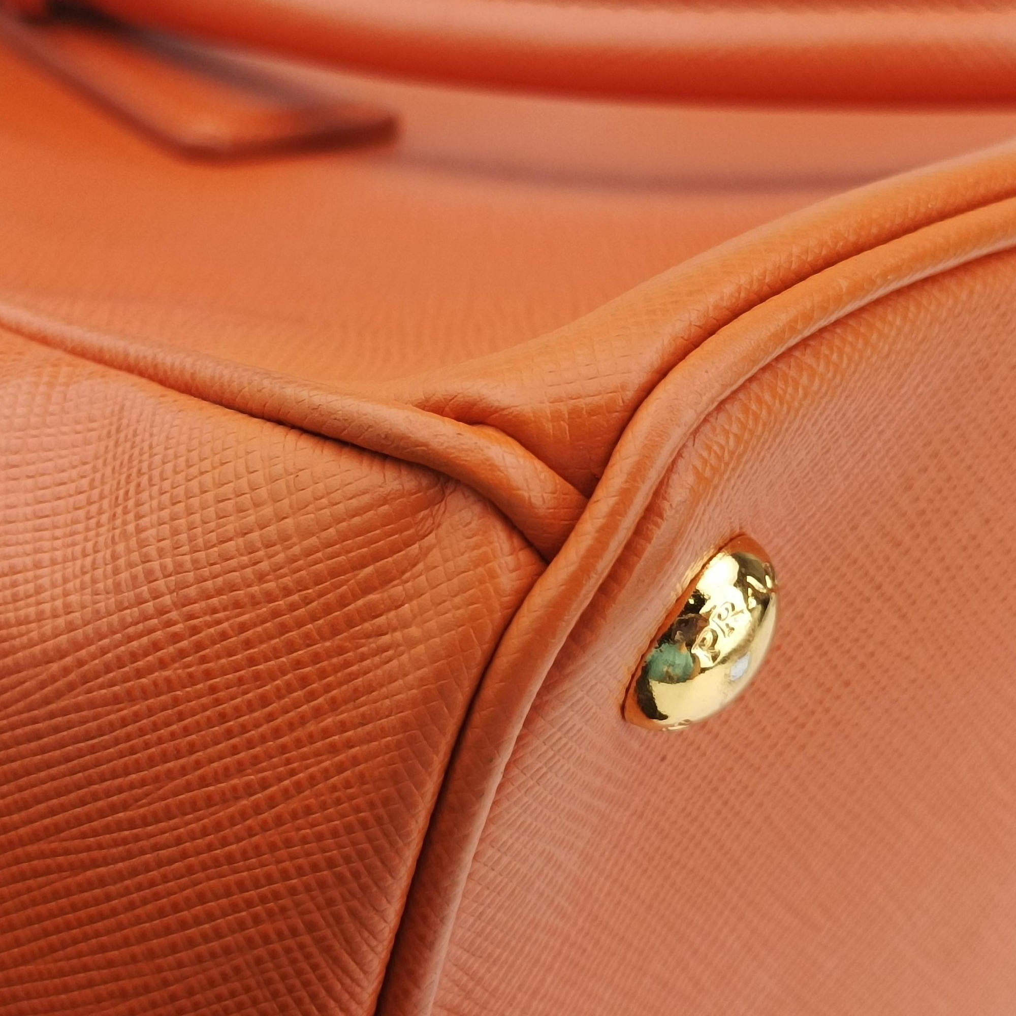 Galleria Orange SAFFIANO Leather BN1844 102ガレリア オレンジ サフィアーノレザー BN1844 102