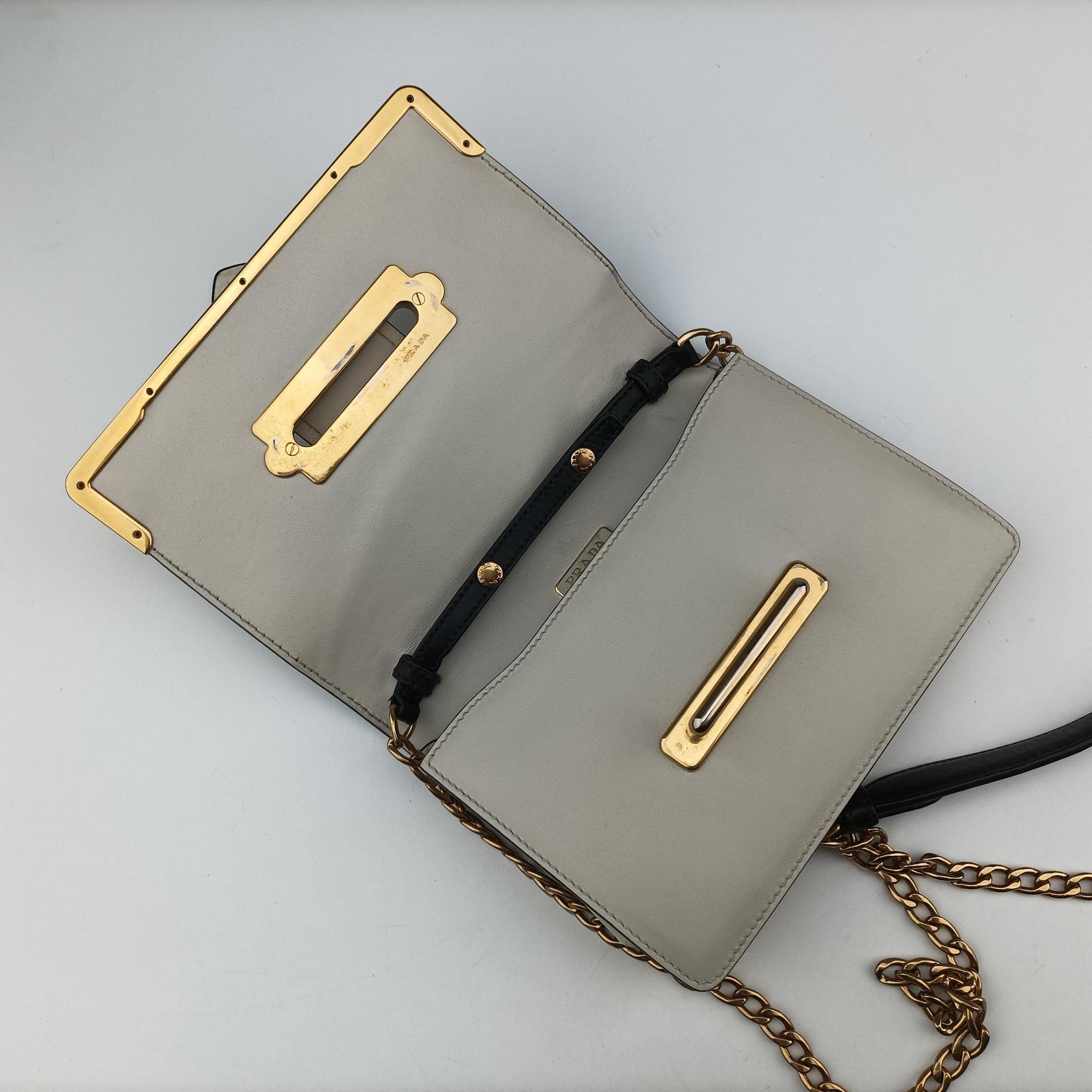 Astrology Cahier White×Black Saffiano leather×Leather 25アストロロジー カイエ ホワイト×ブラック サフィアーノレザー×レザー 25