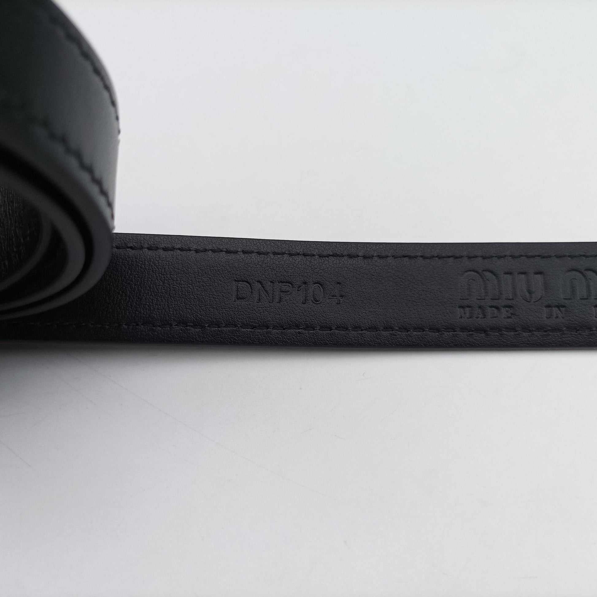 Logo belt Black leather DNP104ロゴベルト ブラック レザー DNP104