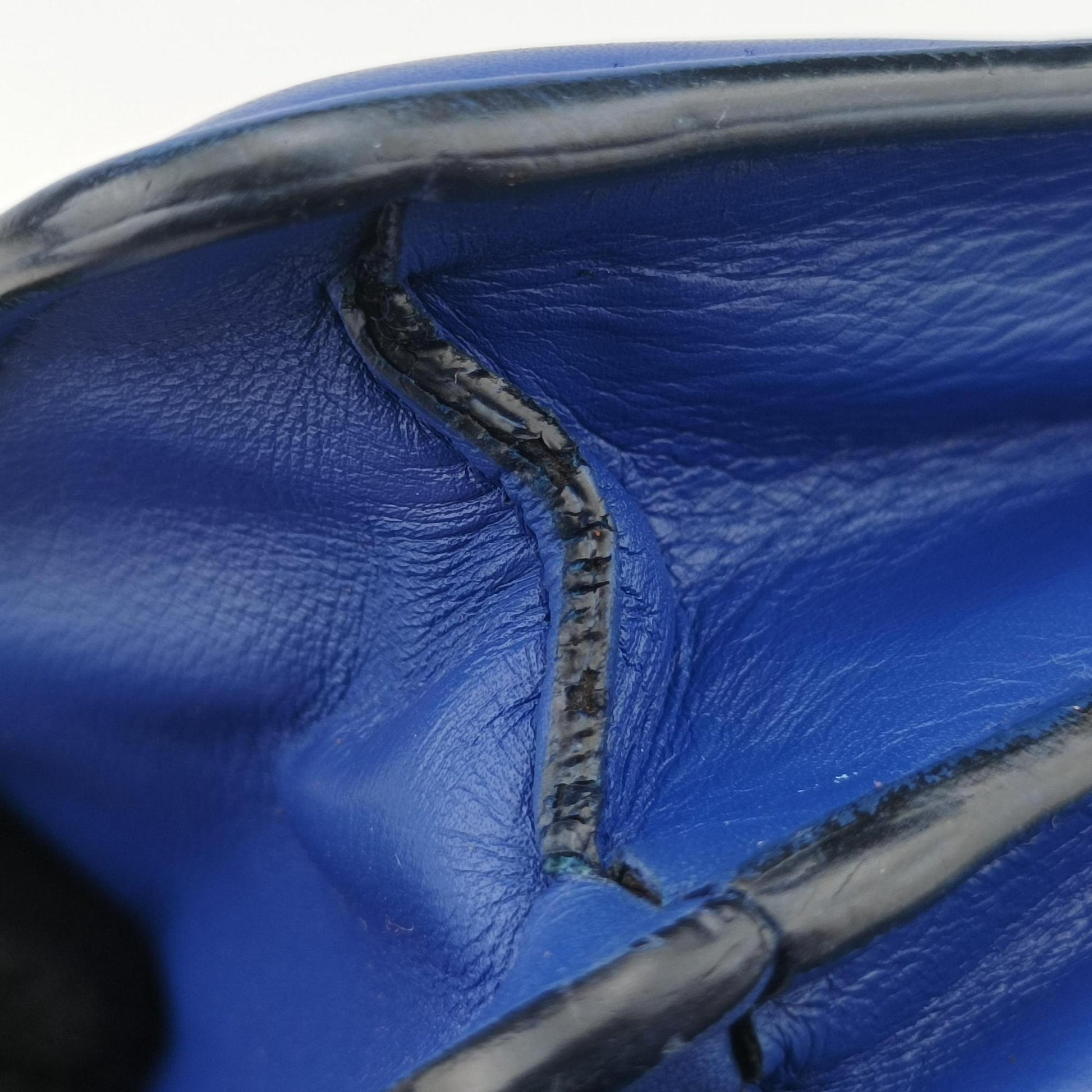 SERPENTI FOREVER Blue leather RP.E14.37425セルペンティ フォーエバー ブルー レザー RP.E14.37425