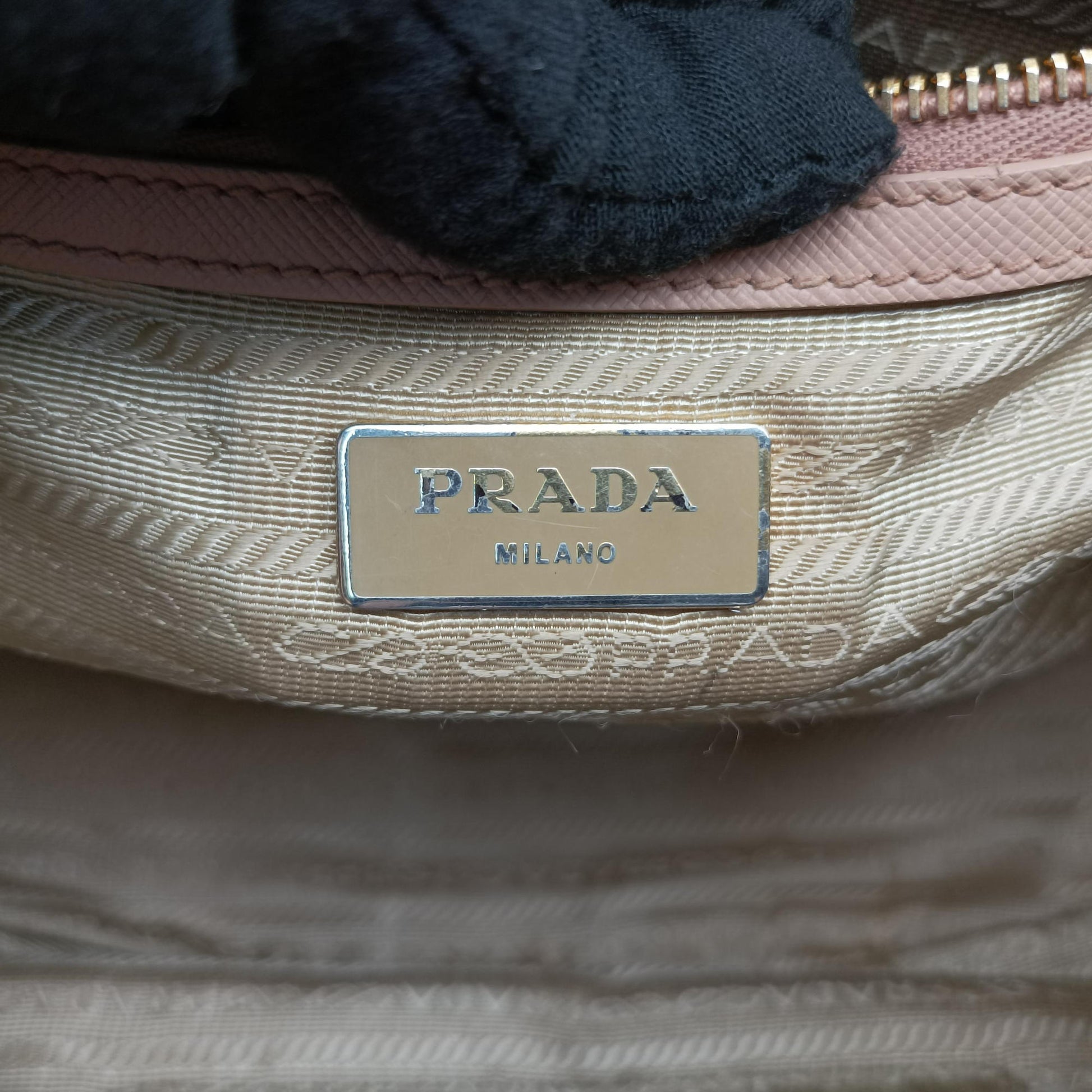 Galleria Pink SAFFIANO Leather BN1801 7 11ガレリア ピンク サフィアーノレザー BN1801 7 11