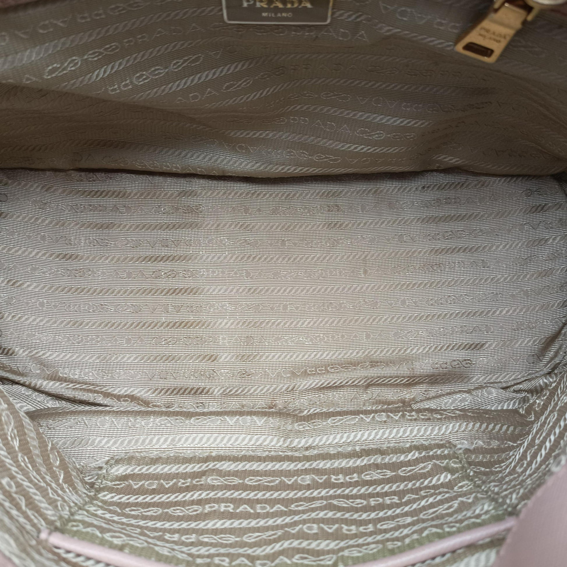 Galleria Pink SAFFIANO Leather BN1801 7 11ガレリア ピンク サフィアーノレザー BN1801 7 11