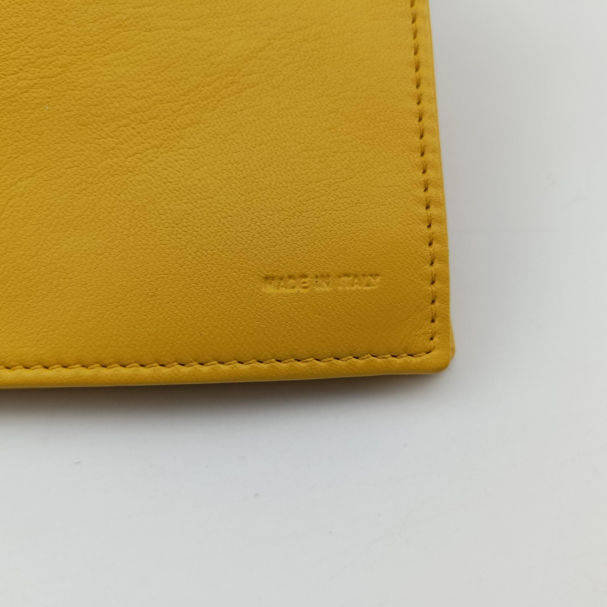 Embossed Logo Yellow Leather 8M0219YM 2266.8M0219YMY.098エンボス ロゴ イエロー レザー 8M0219YM 2266.8M0219YMY.098