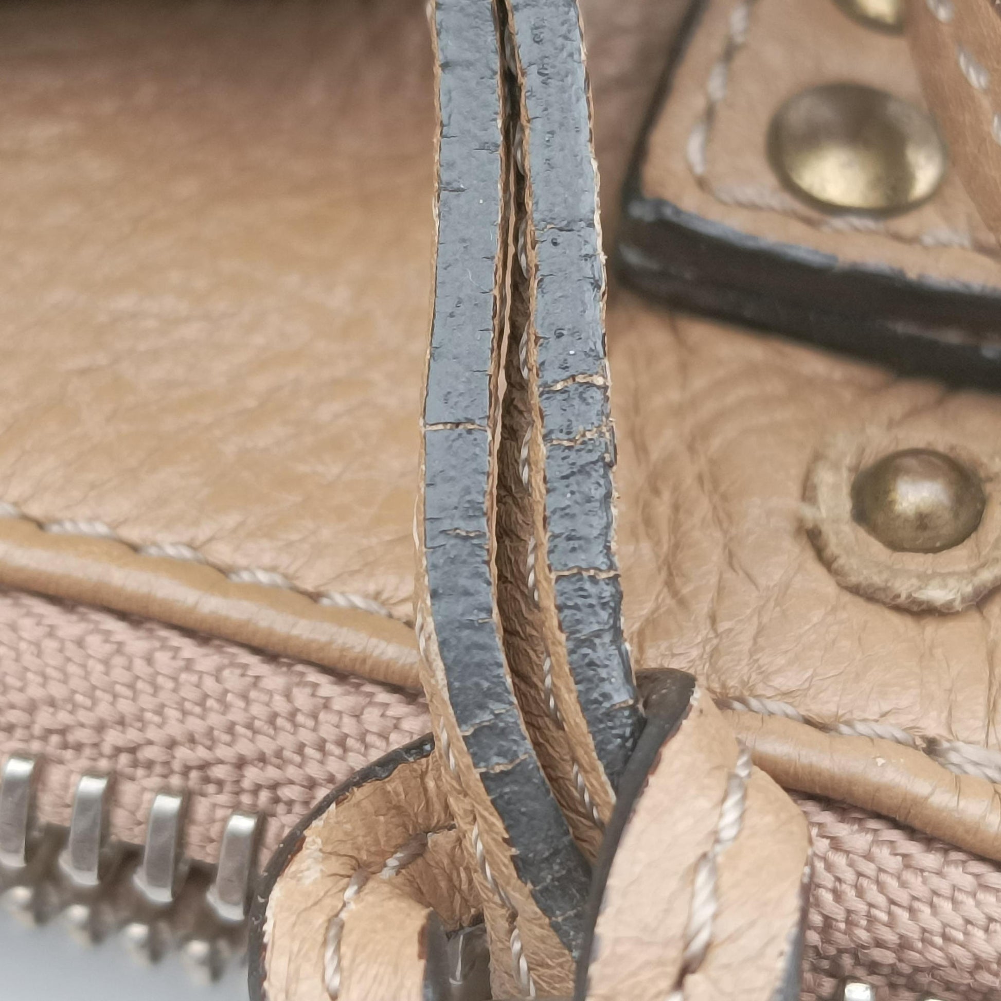 Paddington Pochette Vintage Camel Leather 560306パディントン ヴィンテージポーチ キャメル レザー 560306